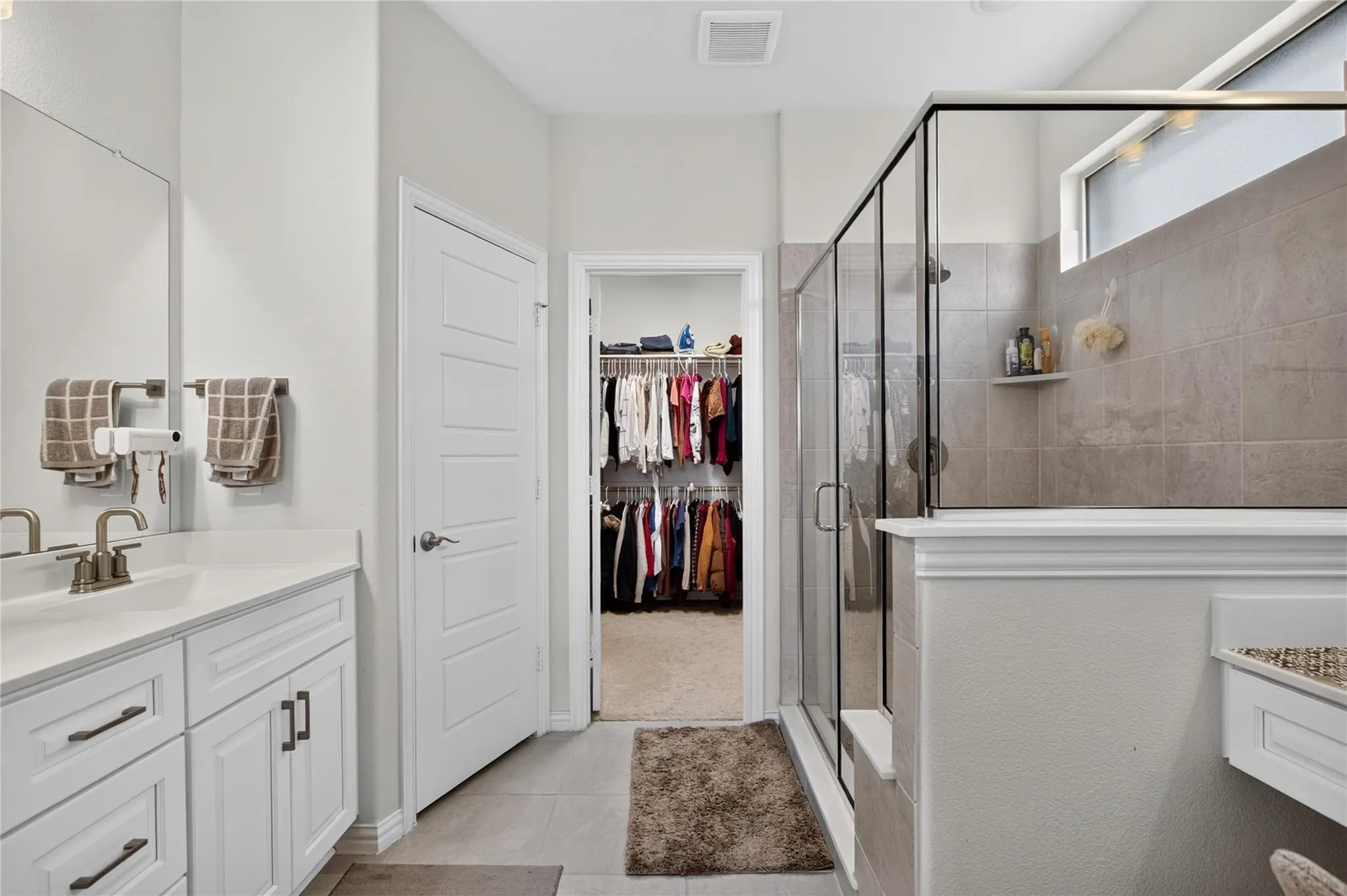 Single Family Residence For Rent in Tarrant County , 4829 Porque Court, Fort Worth, Texas 76244, 4 Bedroom, 3 Bathroom, 2 Garage spaces, 2,559 Sqft, built in 2021, mls#21351786, Real Estate Agent in Fort Worth, Homes For Rent in Tarrant county, Homes For Rent in Fort Worth, Realtor in Fort Worth Texas, Real Estate Brokerage Independent Realty Texas, Luminita Cordes Realtor