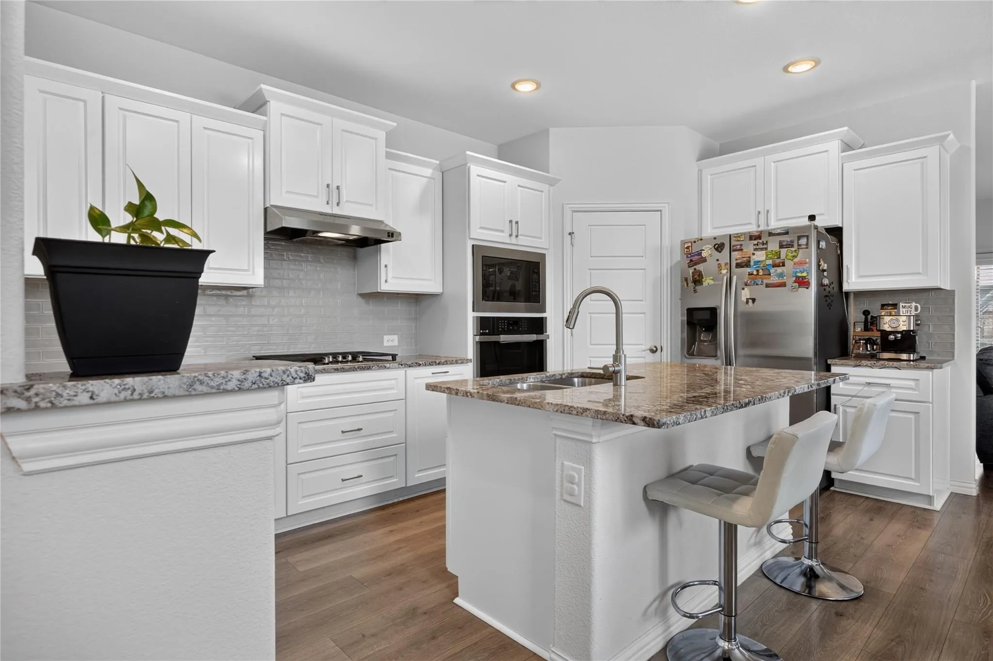 Single Family Residence For Rent in Tarrant County , 4829 Porque Court, Fort Worth, Texas 76244, 4 Bedroom, 3 Bathroom, 2 Garage spaces, 2,559 Sqft, built in 2021, mls#21351786, Real Estate Agent in Fort Worth, Homes For Rent in Tarrant county, Homes For Rent in Fort Worth, Realtor in Fort Worth Texas, Real Estate Brokerage Independent Realty Texas, Luminita Cordes Realtor