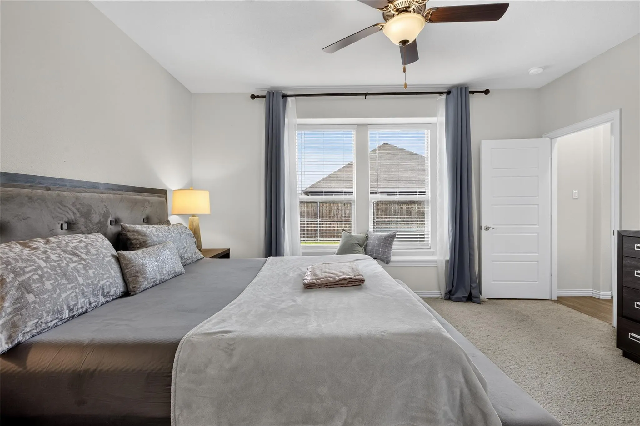Single Family Residence For Rent in Tarrant County , 4829 Porque Court, Fort Worth, Texas 76244, 4 Bedroom, 3 Bathroom, 2 Garage spaces, 2,559 Sqft, built in 2021, mls#21351786, Real Estate Agent in Fort Worth, Homes For Rent in Tarrant county, Homes For Rent in Fort Worth, Realtor in Fort Worth Texas, Real Estate Brokerage Independent Realty Texas, Luminita Cordes Realtor