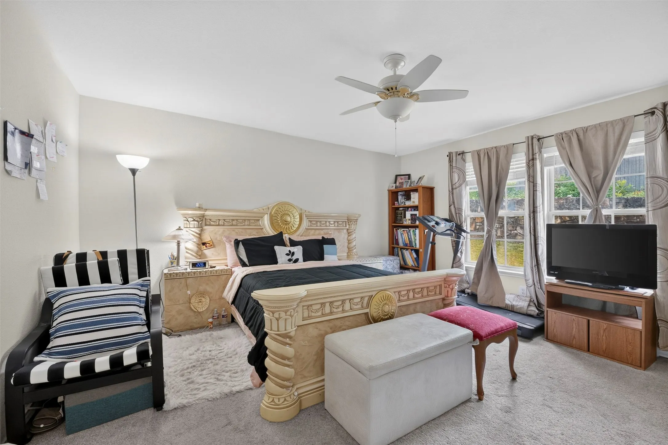 Single Family Residence For Sale in Dallas County , 119 Matamoros Street, Grand Prairie, Texas 75051, 4 Bedroom, 2 Bathroom, 2 Garage spaces, 1,920 Sqft, built in 2007, mls#21335213, Real Estate Agent in Grand Prairie, Homes For Sale in Dallas county, Homes For Sale in Grand Prairie, Realtor in Grand Prairie Texas, Real Estate Brokerage Independent Realty Texas, Luminita Cordes Realtor