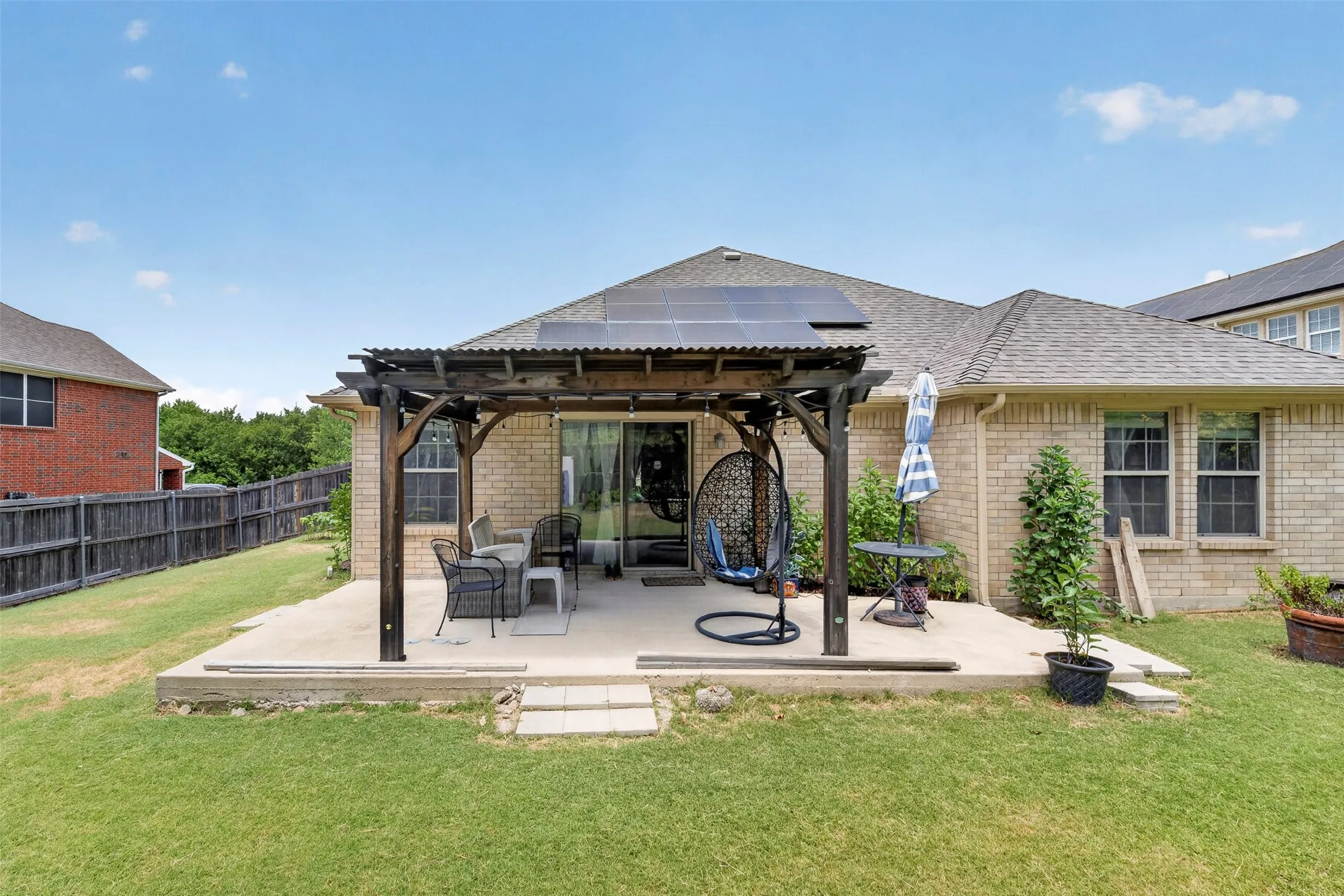Single Family Residence For Sale in Dallas County , 119 Matamoros Street, Grand Prairie, Texas 75051, 4 Bedroom, 2 Bathroom, 2 Garage spaces, 1,920 Sqft, built in 2007, mls#21335213, Real Estate Agent in Grand Prairie, Homes For Sale in Dallas county, Homes For Sale in Grand Prairie, Realtor in Grand Prairie Texas, Real Estate Brokerage Independent Realty Texas, Luminita Cordes Realtor