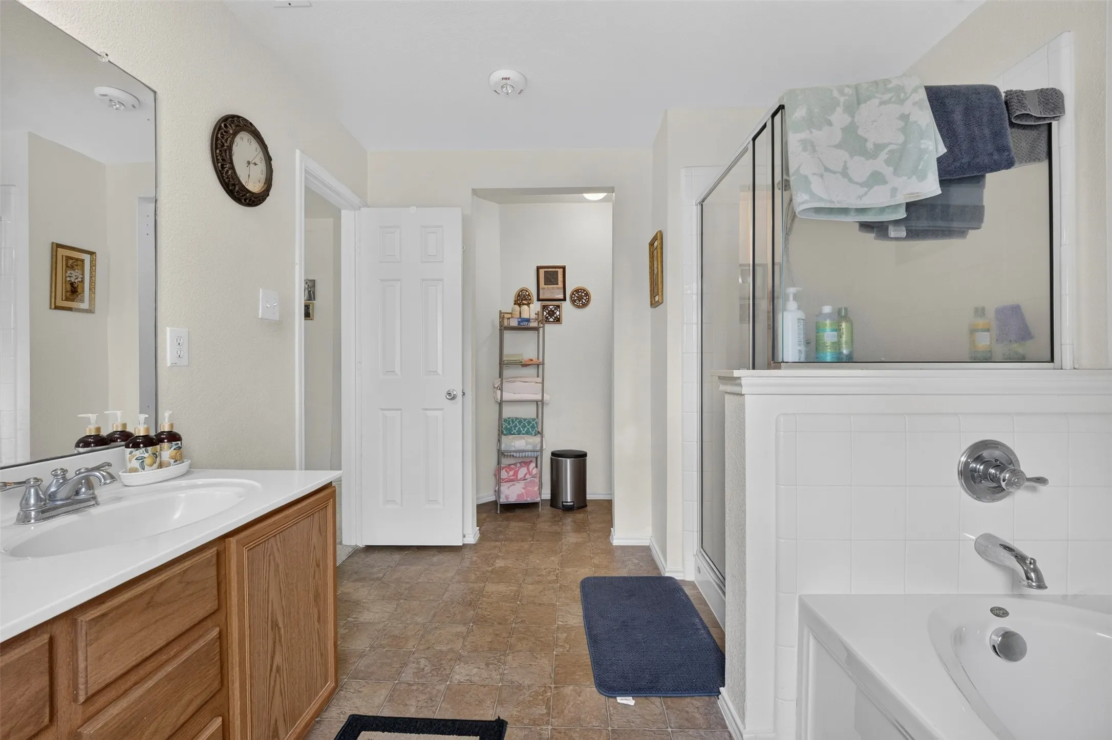 Single Family Residence For Sale in Dallas County , 119 Matamoros Street, Grand Prairie, Texas 75051, 4 Bedroom, 2 Bathroom, 2 Garage spaces, 1,920 Sqft, built in 2007, mls#21335213, Real Estate Agent in Grand Prairie, Homes For Sale in Dallas county, Homes For Sale in Grand Prairie, Realtor in Grand Prairie Texas, Real Estate Brokerage Independent Realty Texas, Luminita Cordes Realtor