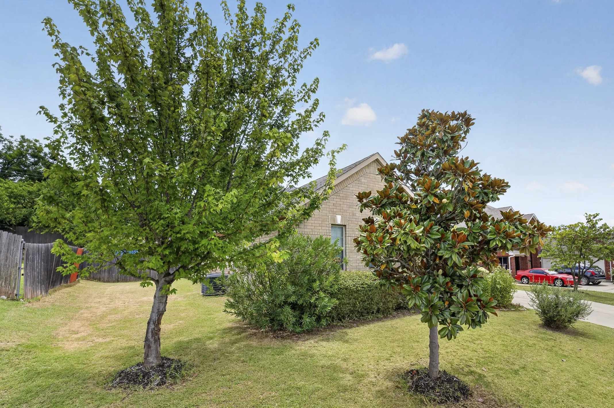 Single Family Residence For Sale in Dallas County , 119 Matamoros Street, Grand Prairie, Texas 75051, 4 Bedroom, 2 Bathroom, 2 Garage spaces, 1,920 Sqft, built in 2007, mls#21335213, Real Estate Agent in Grand Prairie, Homes For Sale in Dallas county, Homes For Sale in Grand Prairie, Realtor in Grand Prairie Texas, Real Estate Brokerage Independent Realty Texas, Luminita Cordes Realtor