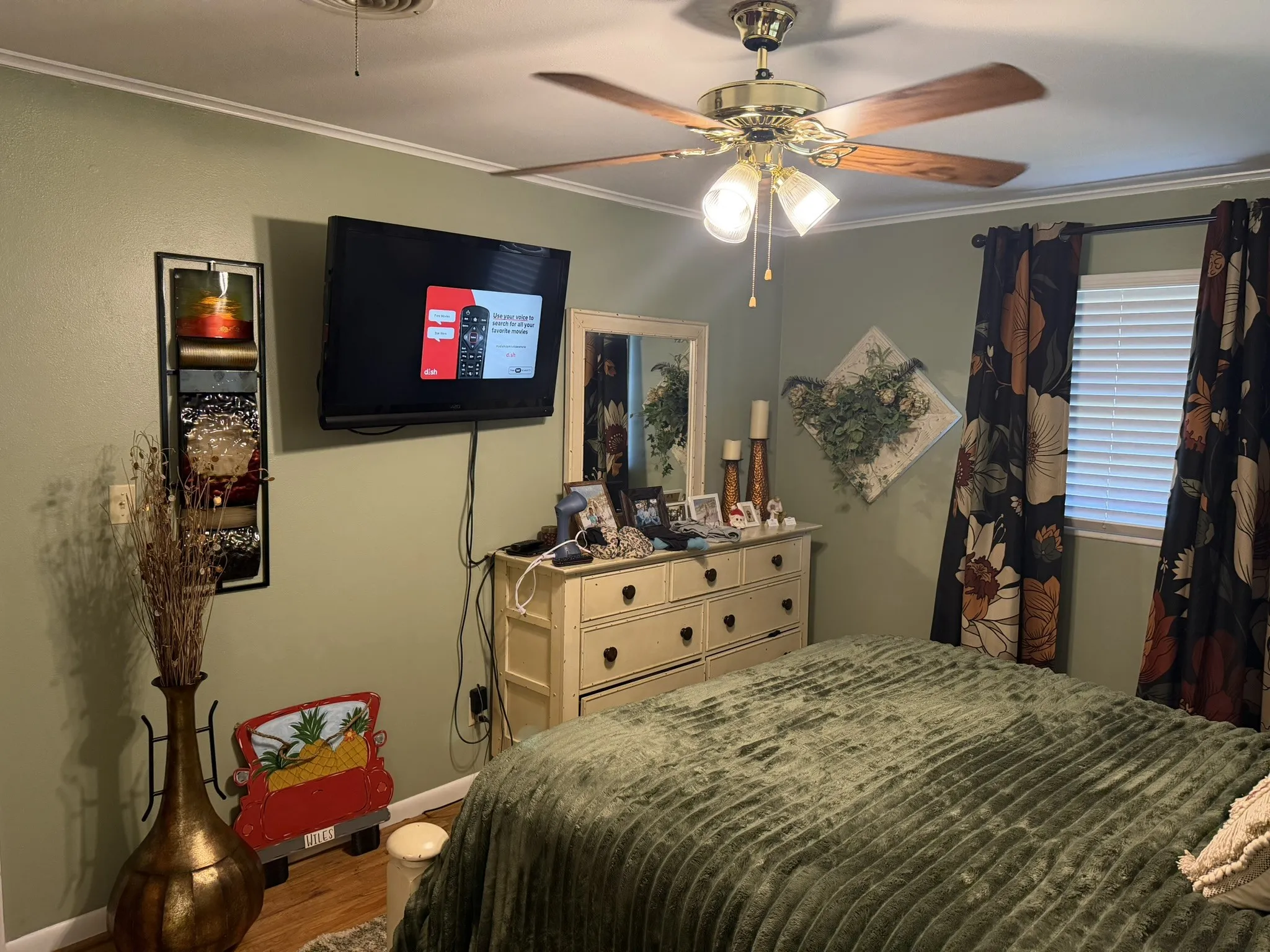 Single Family Residence For Sale in Hall County , 1209 N 17th Street, Memphis, Texas 79245, 3 Bedroom, 2 Bathroom, 2 Garage spaces, 1,666 Sqft, built in 1962, mls#21350742, Real Estate Agent in Memphis, Homes For Sale in Hall county, Homes For Sale in Memphis, Realtor in Memphis Texas, Real Estate Brokerage Independent Realty Texas, Luminita Cordes Realtor