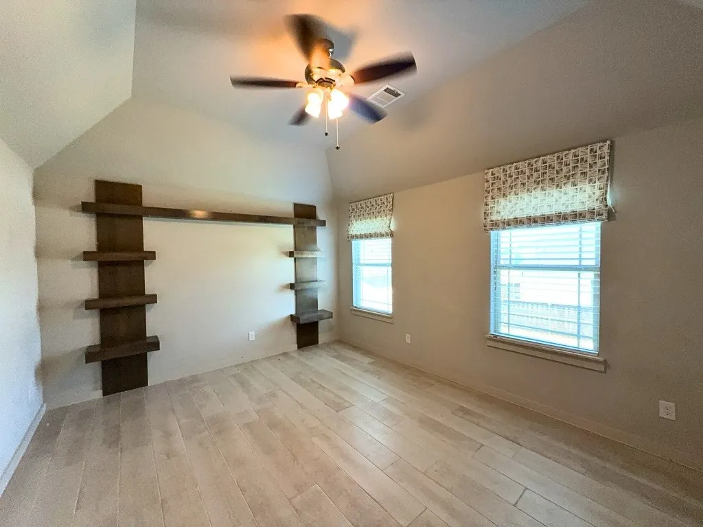 Single Family Residence For Rent in Collin County , 2151 Lassen Drive, Prosper, Texas 75078, 5 Bedroom, 5 Bathroom, 3 Garage spaces, 4,876 Sqft, built in 2020, mls#21351875, Real Estate Agent in Prosper, Homes For Rent in Collin county, Homes For Rent in Prosper, Realtor in Prosper Texas, Real Estate Brokerage Independent Realty Texas, Luminita Cordes Realtor