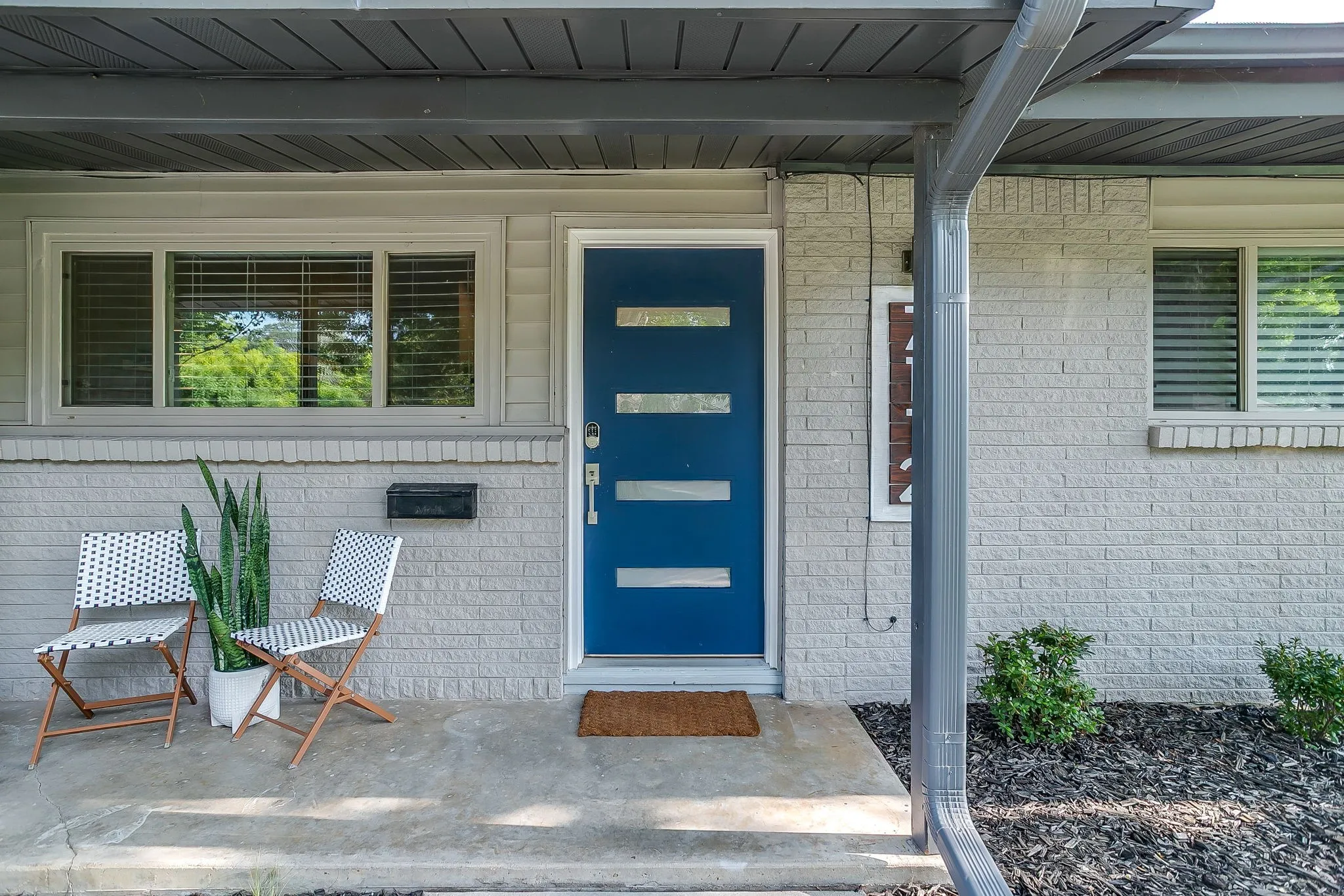 Single Family Residence For Sale in Tarrant County , 7112 Culver Avenue, Fort Worth, Texas 76116, 3 Bedroom, 2 Bathroom, 2 Garage spaces, 1,470 Sqft, built in 1958, mls#21351871, Real Estate Agent in Fort Worth, Homes For Sale in Tarrant county, Homes For Sale in Fort Worth, Realtor in Fort Worth Texas, Real Estate Brokerage Independent Realty Texas, Luminita Cordes Realtor