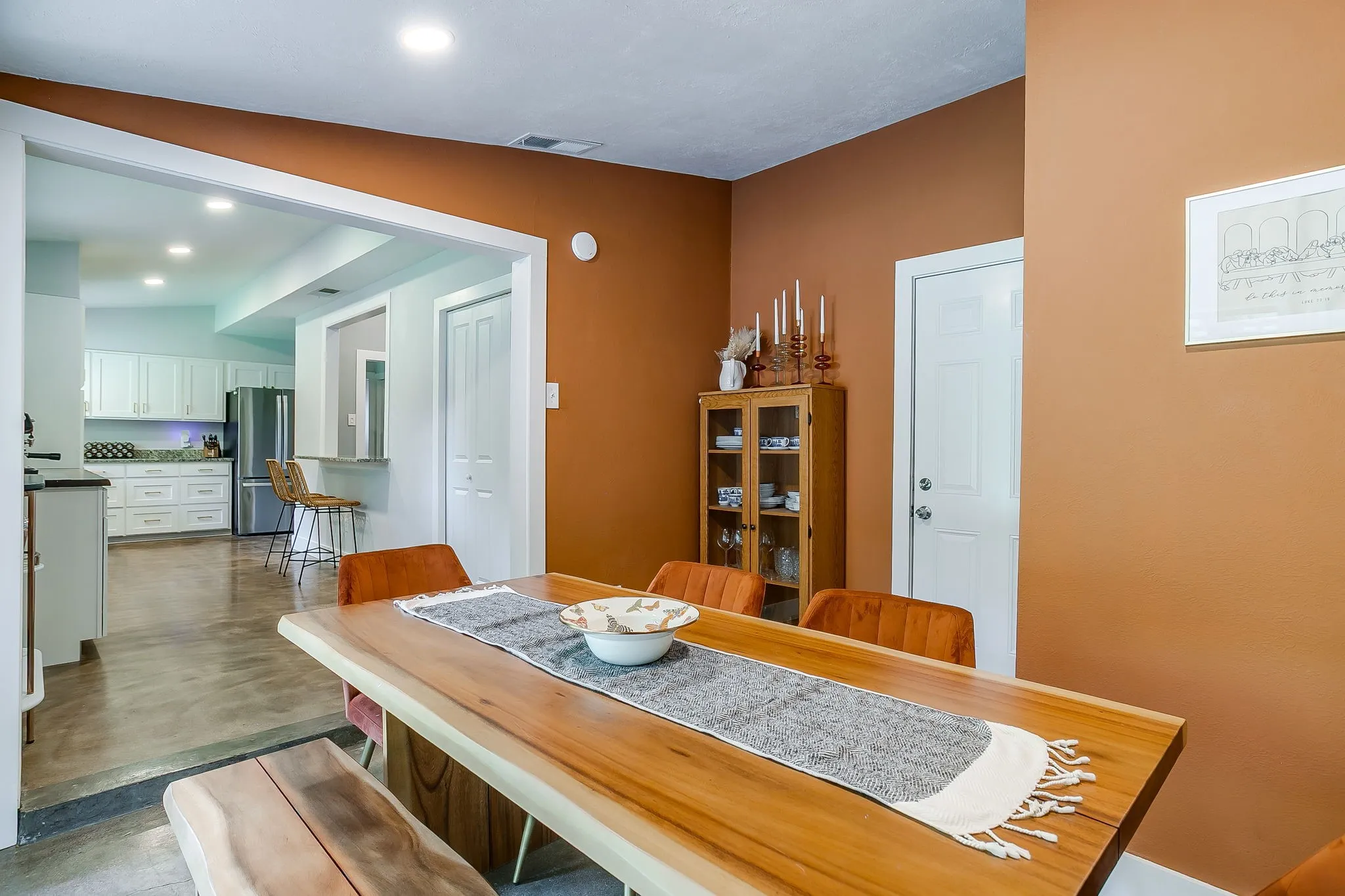 Single Family Residence For Sale in Tarrant County , 7112 Culver Avenue, Fort Worth, Texas 76116, 3 Bedroom, 2 Bathroom, 2 Garage spaces, 1,470 Sqft, built in 1958, mls#21351871, Real Estate Agent in Fort Worth, Homes For Sale in Tarrant county, Homes For Sale in Fort Worth, Realtor in Fort Worth Texas, Real Estate Brokerage Independent Realty Texas, Luminita Cordes Realtor