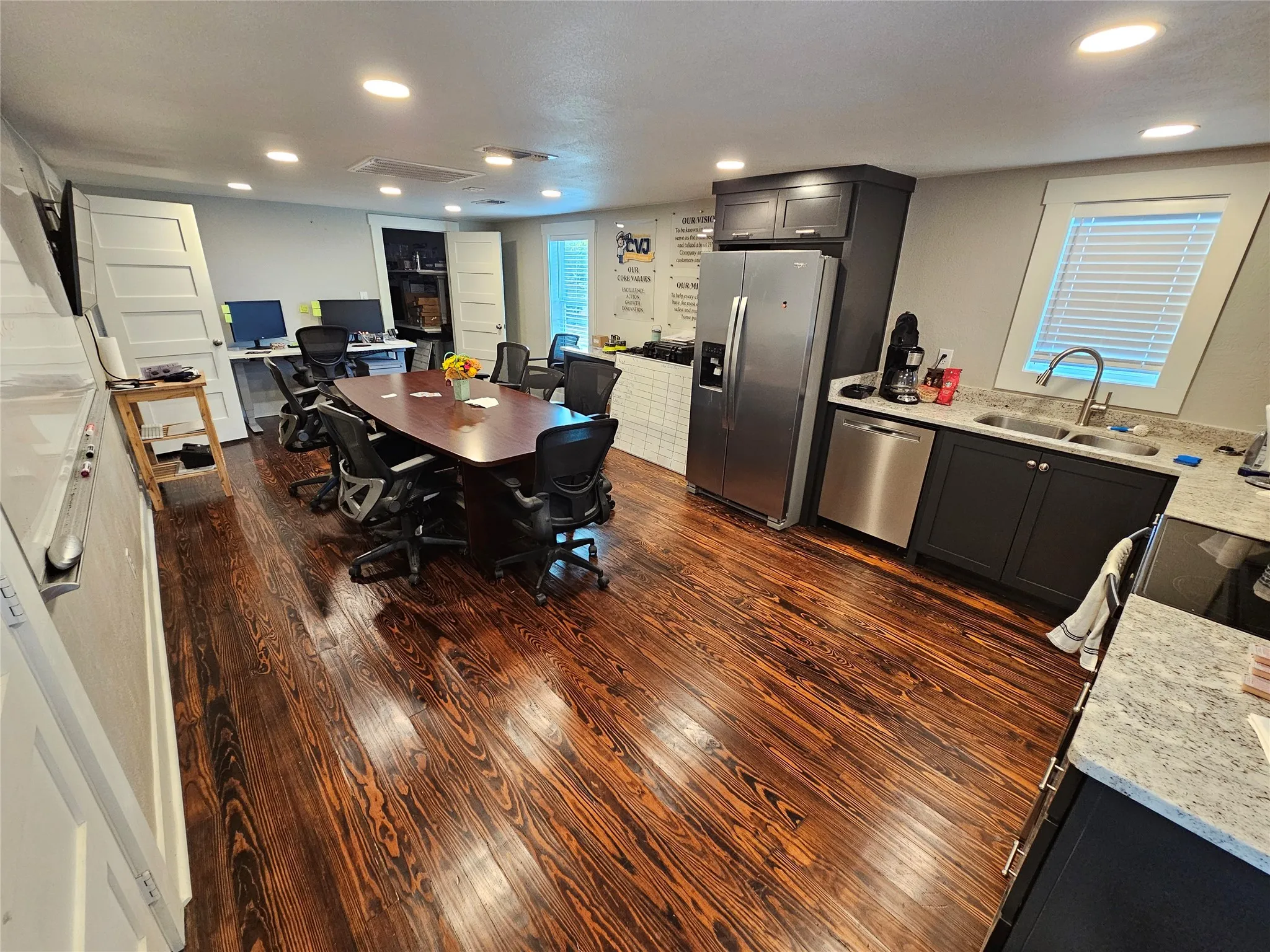 Meeting area and break room