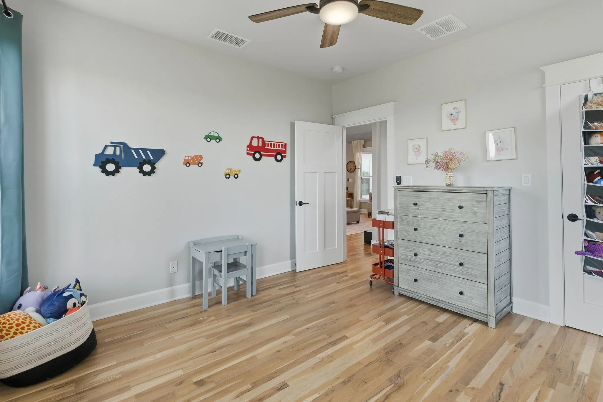 Single Family Residence For Sale in Hunt County , 5692 County Road 1093, Celeste, Texas 75423, 3 Bedroom, 2 Bathroom, 2 Garage spaces, 2,250 Sqft, built in 2022, mls#21351812, Real Estate Agent in Celeste, Homes For Sale in Hunt county, Homes For Sale in Celeste, Realtor in Celeste Texas, Real Estate Brokerage Independent Realty Texas, Luminita Cordes Realtor