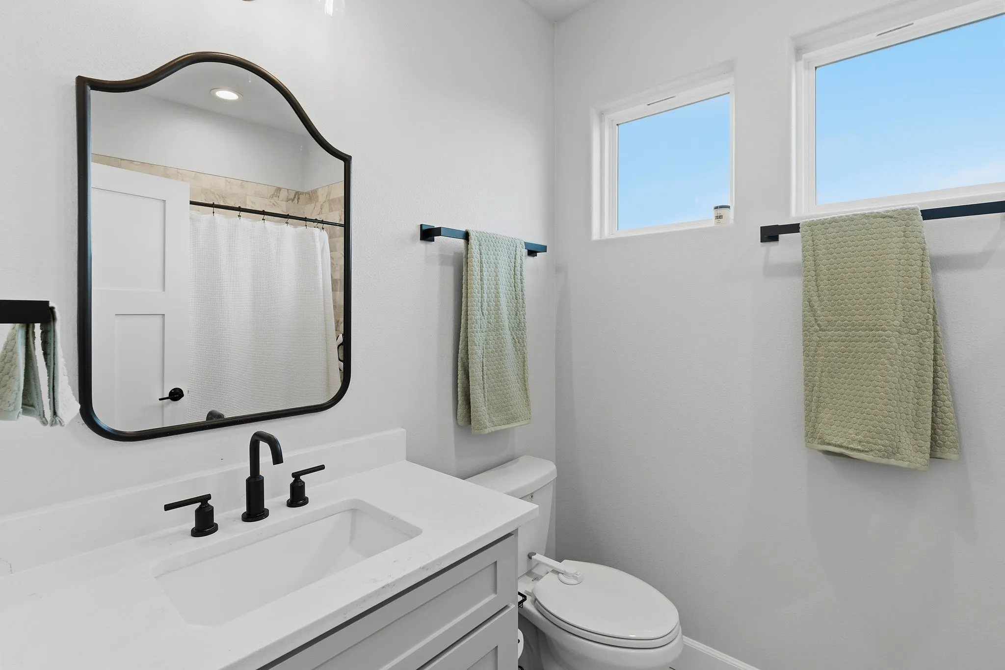 Single Family Residence For Sale in Hunt County , 5692 County Road 1093, Celeste, Texas 75423, 3 Bedroom, 2 Bathroom, 2 Garage spaces, 2,250 Sqft, built in 2022, mls#21351812, Real Estate Agent in Celeste, Homes For Sale in Hunt county, Homes For Sale in Celeste, Realtor in Celeste Texas, Real Estate Brokerage Independent Realty Texas, Luminita Cordes Realtor