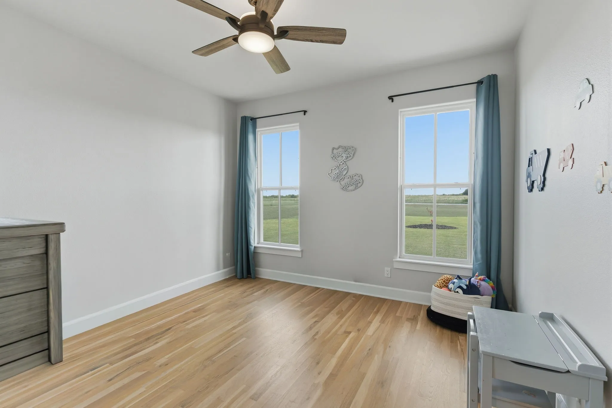 Single Family Residence For Sale in Hunt County , 5692 County Road 1093, Celeste, Texas 75423, 3 Bedroom, 2 Bathroom, 2 Garage spaces, 2,250 Sqft, built in 2022, mls#21351812, Real Estate Agent in Celeste, Homes For Sale in Hunt county, Homes For Sale in Celeste, Realtor in Celeste Texas, Real Estate Brokerage Independent Realty Texas, Luminita Cordes Realtor