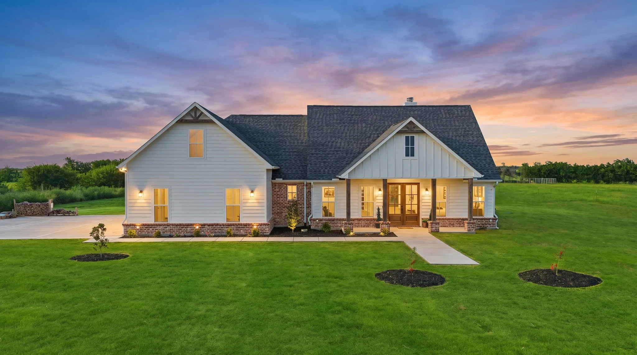 Single Family Residence For Sale in Hunt County , 5692 County Road 1093, Celeste, Texas 75423, 3 Bedroom, 2 Bathroom, 2 Garage spaces, 2,250 Sqft, built in 2022, mls#21351812, Real Estate Agent in Celeste, Homes For Sale in Hunt county, Homes For Sale in Celeste, Realtor in Celeste Texas, Real Estate Brokerage Independent Realty Texas, Luminita Cordes Realtor
