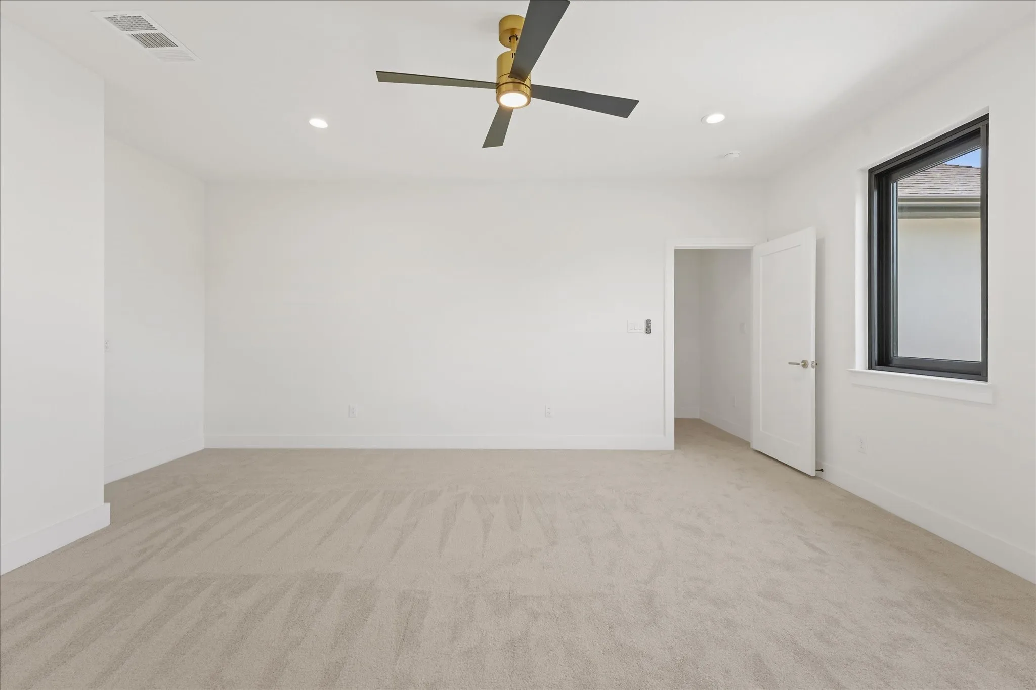 Single Family Residence For Sale in Dallas County , 1032 E Par View Circle, Grand Prairie, Texas 75104, 5 Bedroom, 5 Bathroom, 3 Garage spaces, 5,460 Sqft, built in 2026, mls#21348929, Real Estate Agent in Grand Prairie, Homes For Sale in Dallas county, Homes For Sale in Grand Prairie, Realtor in Grand Prairie Texas, Real Estate Brokerage Independent Realty Texas, Luminita Cordes Realtor