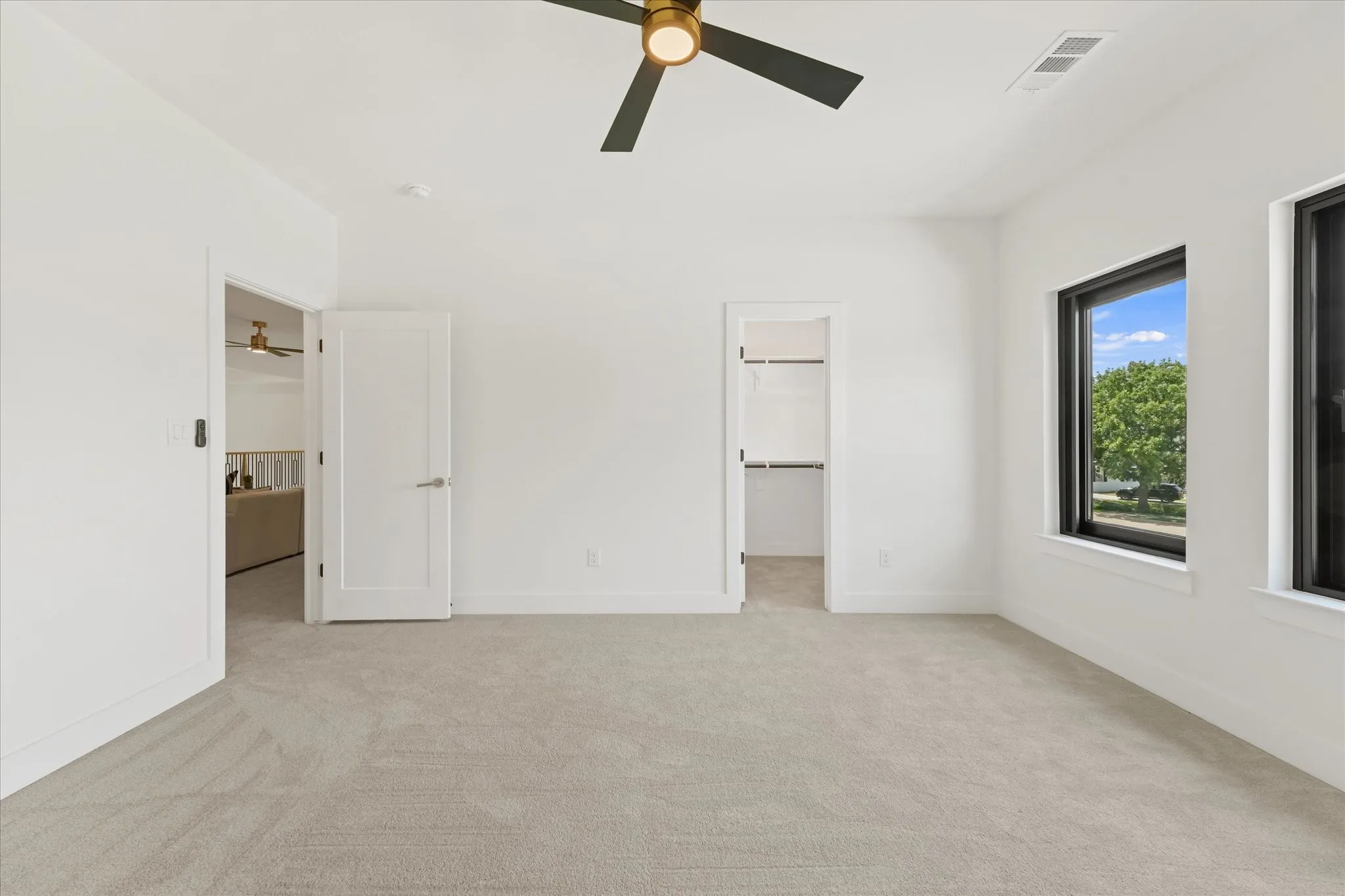 Single Family Residence For Sale in Dallas County , 1032 E Par View Circle, Grand Prairie, Texas 75104, 5 Bedroom, 5 Bathroom, 3 Garage spaces, 5,460 Sqft, built in 2026, mls#21348929, Real Estate Agent in Grand Prairie, Homes For Sale in Dallas county, Homes For Sale in Grand Prairie, Realtor in Grand Prairie Texas, Real Estate Brokerage Independent Realty Texas, Luminita Cordes Realtor