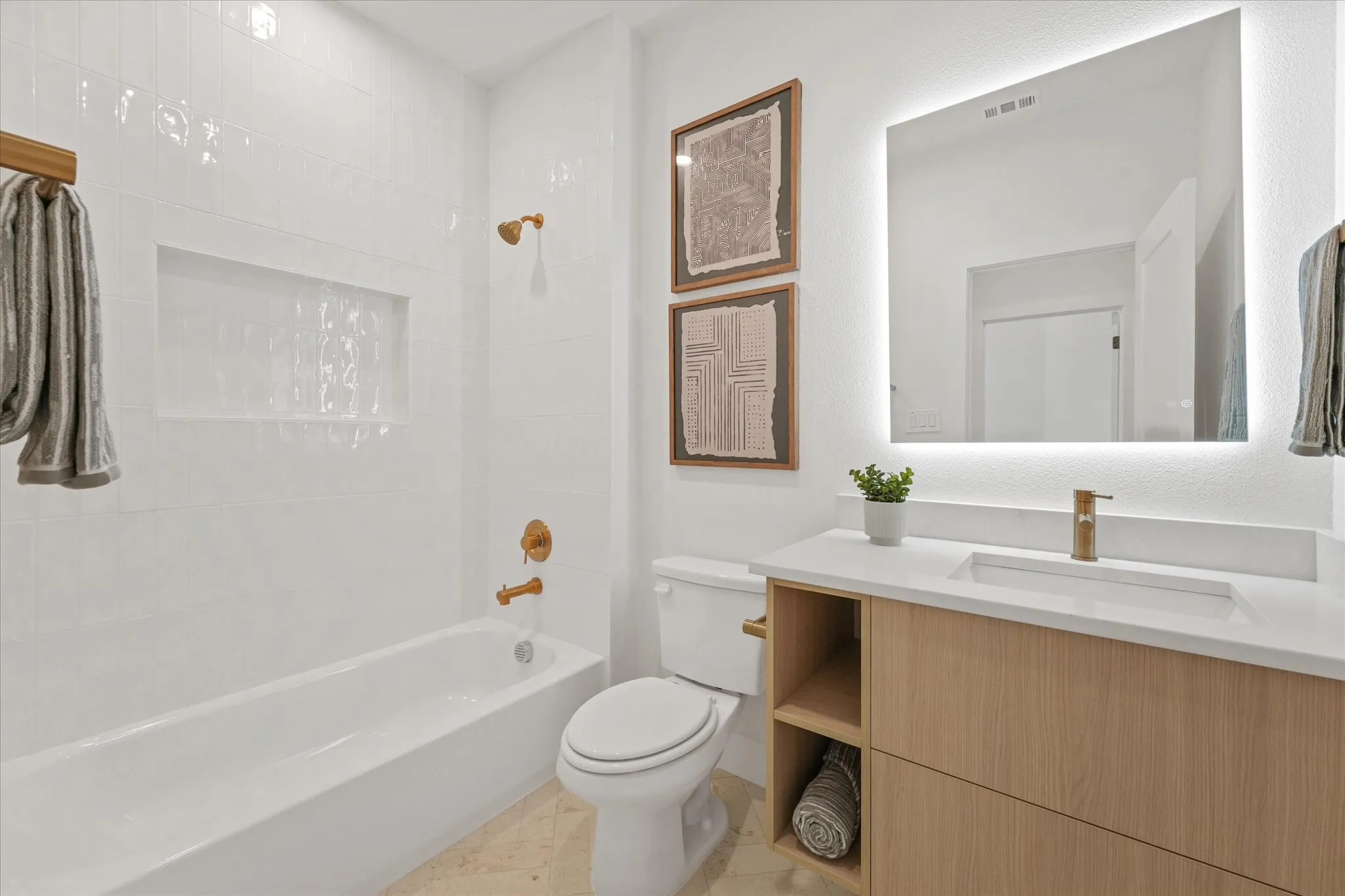 Single Family Residence For Sale in Dallas County , 1032 E Par View Circle, Grand Prairie, Texas 75104, 5 Bedroom, 5 Bathroom, 3 Garage spaces, 5,460 Sqft, built in 2026, mls#21348929, Real Estate Agent in Grand Prairie, Homes For Sale in Dallas county, Homes For Sale in Grand Prairie, Realtor in Grand Prairie Texas, Real Estate Brokerage Independent Realty Texas, Luminita Cordes Realtor
