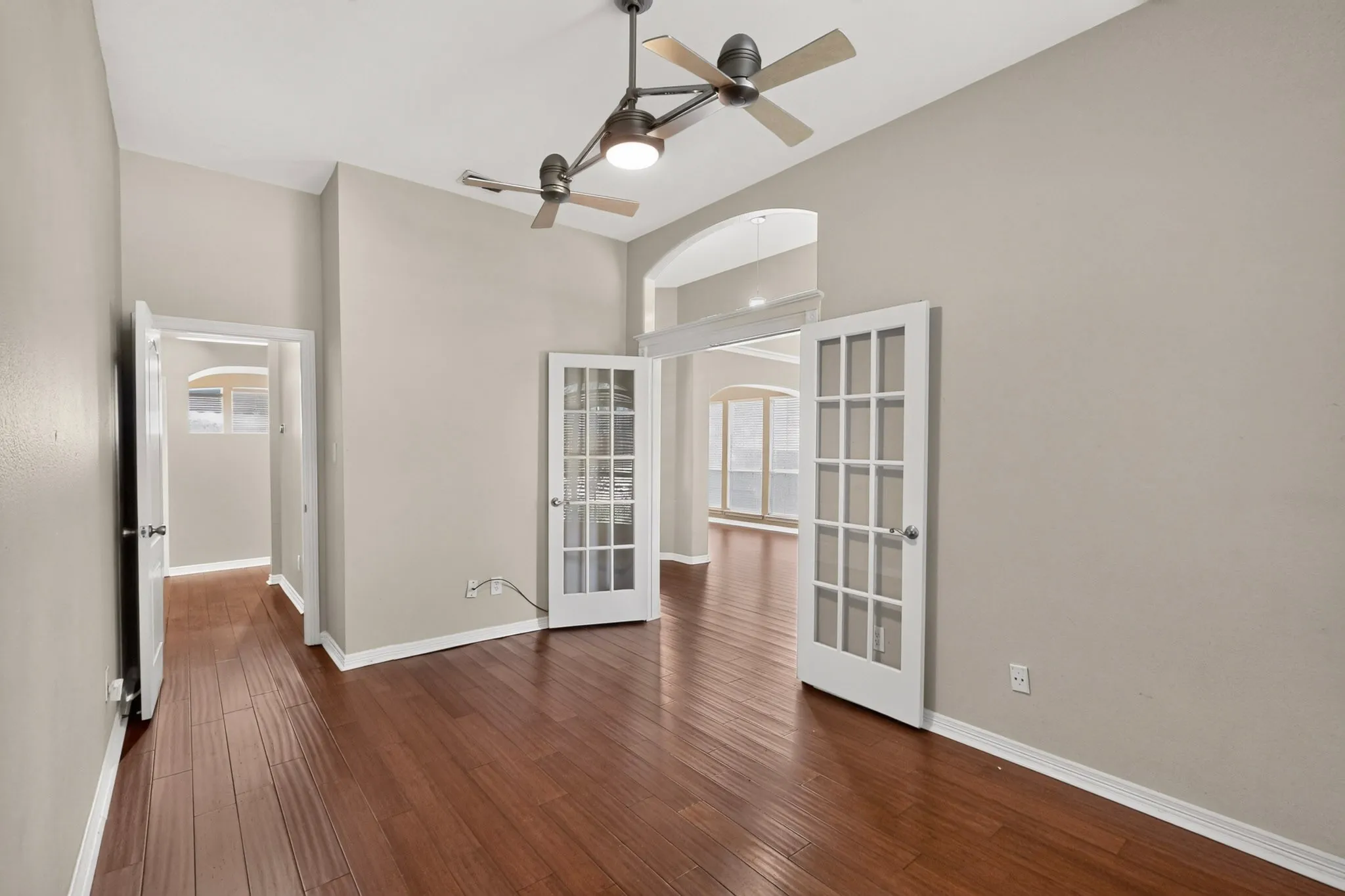 Single Family Residence For Rent in Tarrant County , 713 Mockingbird Court, Crowley, Texas 76036, 3 Bedroom, 3 Bathroom, 2 Garage spaces, 2,522 Sqft, built in 1996, mls#21349912, Real Estate Agent in Crowley, Homes For Rent in Tarrant county, Homes For Rent in Crowley, Realtor in Crowley Texas, Real Estate Brokerage Independent Realty Texas, Luminita Cordes Realtor