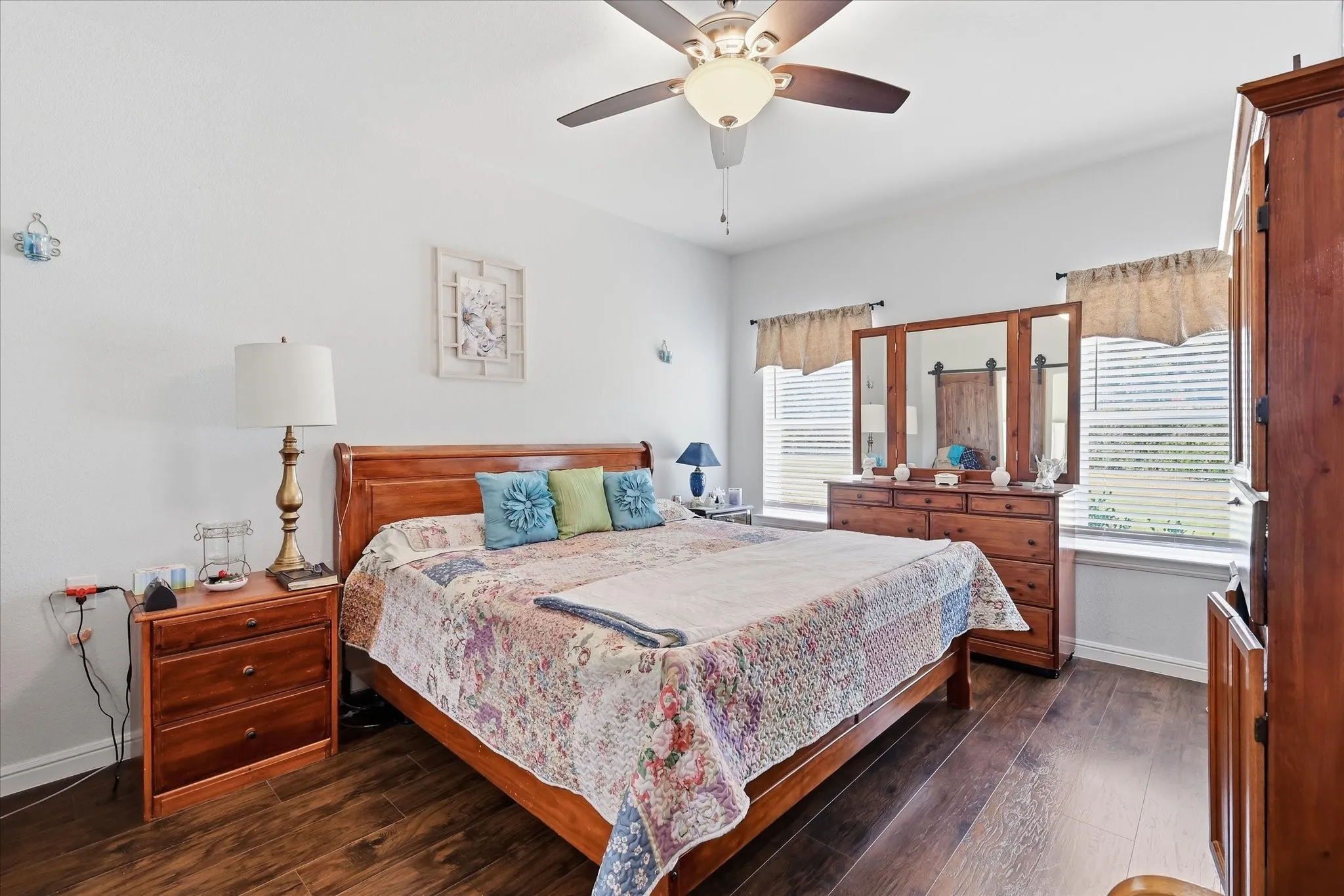 Single Family Residence For Sale in Tarrant County , 7200 Courtney Drive, Azle, Texas 76020, 3 Bedroom, 3 Bathroom, 2 Garage spaces, 2,952 Sqft, built in 2020, mls#21351898, Real Estate Agent in Azle, Homes For Sale in Tarrant county, Homes For Sale in Azle, Realtor in Azle Texas, Real Estate Brokerage Independent Realty Texas, Luminita Cordes Realtor