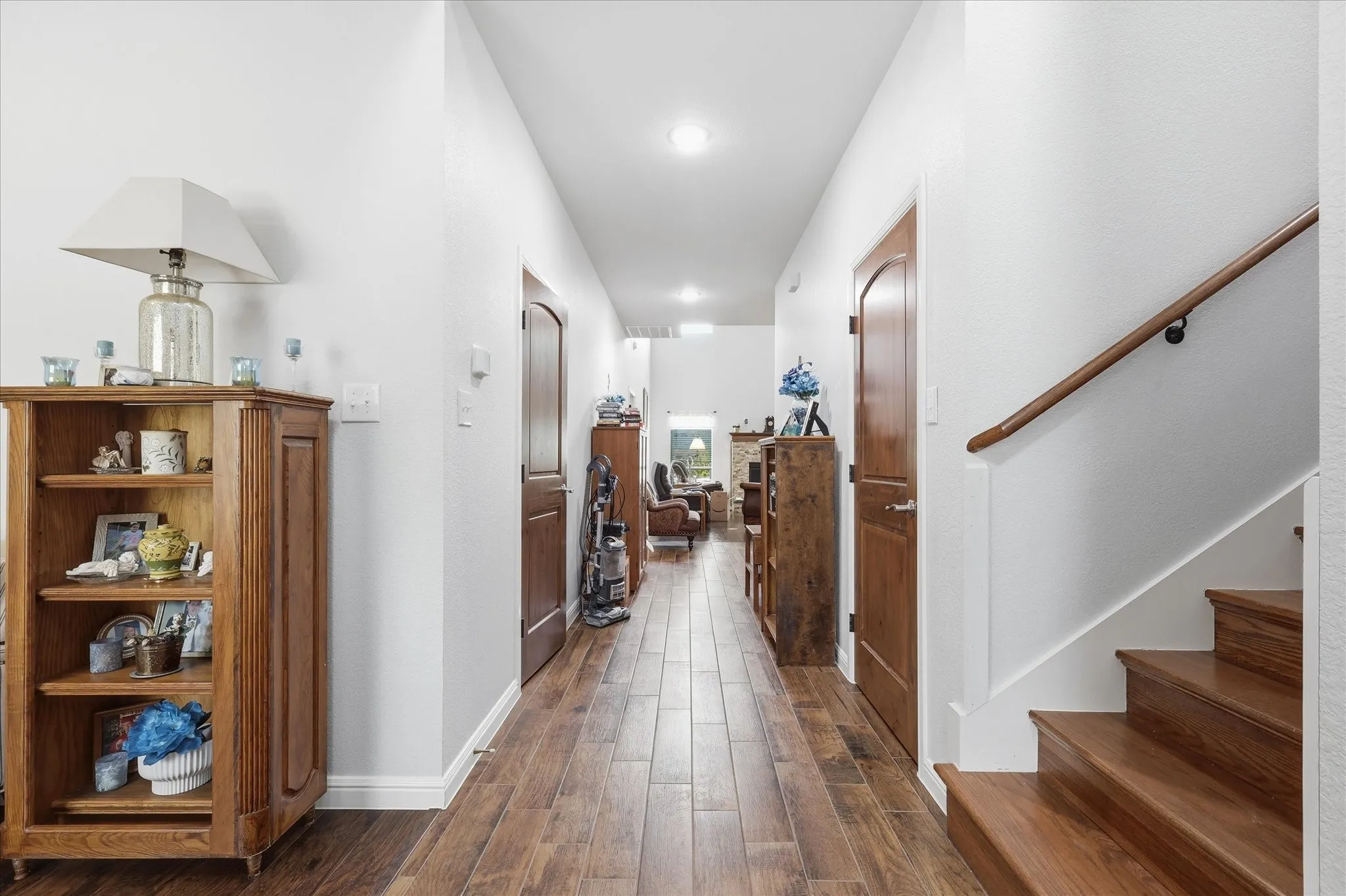Single Family Residence For Sale in Tarrant County , 7200 Courtney Drive, Azle, Texas 76020, 3 Bedroom, 3 Bathroom, 2 Garage spaces, 2,952 Sqft, built in 2020, mls#21351898, Real Estate Agent in Azle, Homes For Sale in Tarrant county, Homes For Sale in Azle, Realtor in Azle Texas, Real Estate Brokerage Independent Realty Texas, Luminita Cordes Realtor