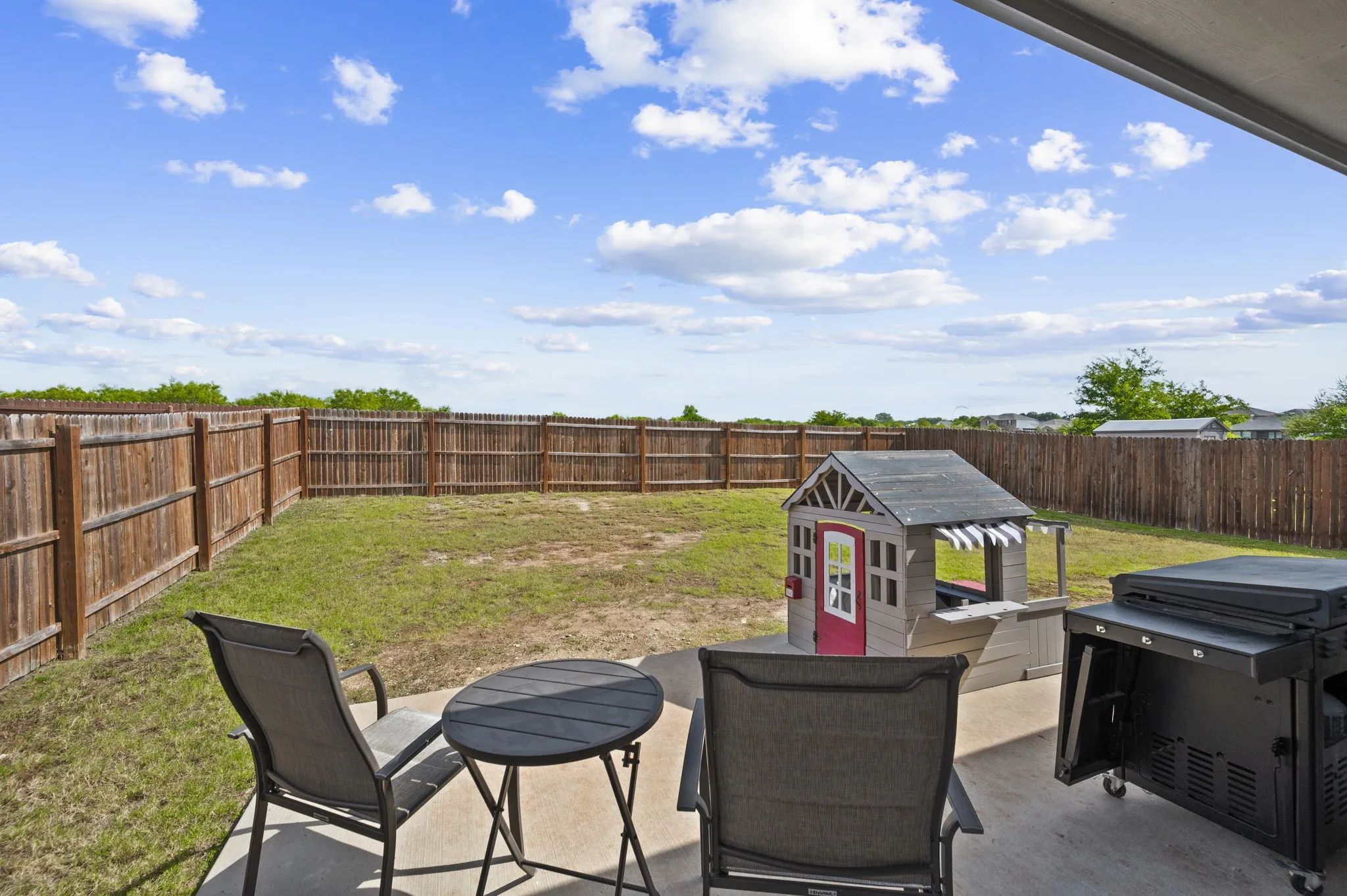 Single Family Residence For Sale in Tarrant County , 10628 High Ridge Lane, Fort Worth, Texas 76108, 3 Bedroom, 2 Bathroom, 2 Garage spaces, 1,786 Sqft, built in 2020, mls#21348765, Real Estate Agent in Fort Worth, Homes For Sale in Tarrant county, Homes For Sale in Fort Worth, Realtor in Fort Worth Texas, Real Estate Brokerage Independent Realty Texas, Luminita Cordes Realtor