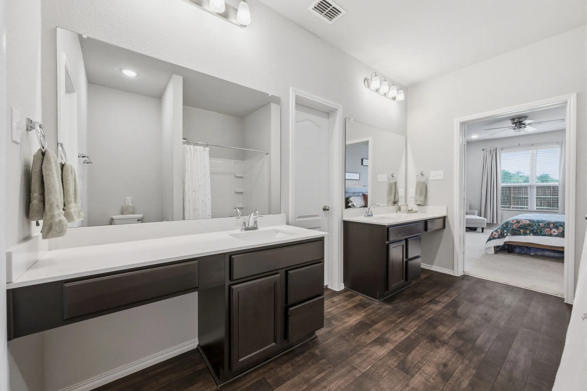Single Family Residence For Sale in Tarrant County , 10628 High Ridge Lane, Fort Worth, Texas 76108, 3 Bedroom, 2 Bathroom, 2 Garage spaces, 1,786 Sqft, built in 2020, mls#21348765, Real Estate Agent in Fort Worth, Homes For Sale in Tarrant county, Homes For Sale in Fort Worth, Realtor in Fort Worth Texas, Real Estate Brokerage Independent Realty Texas, Luminita Cordes Realtor