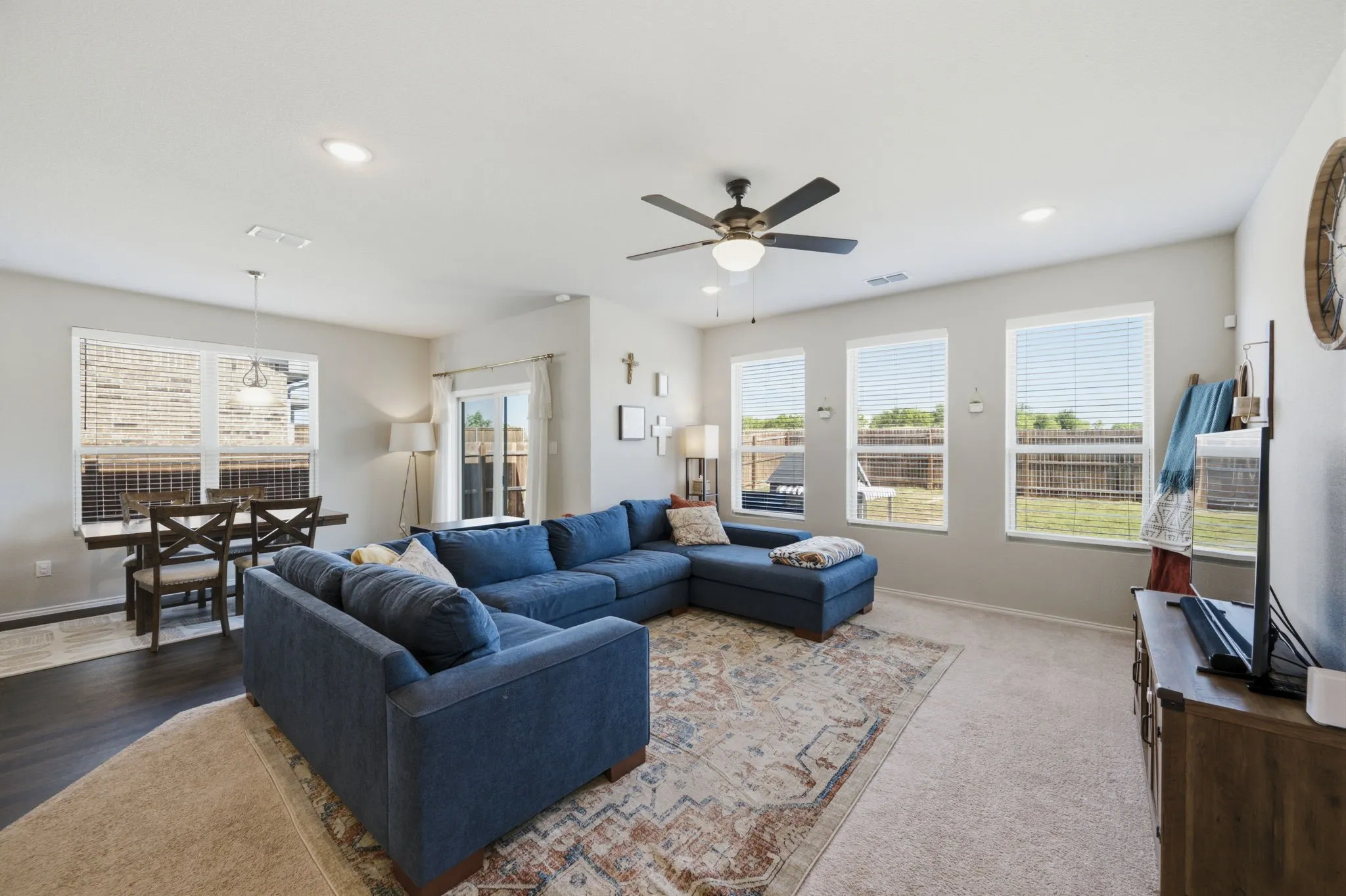 Single Family Residence For Sale in Tarrant County , 10628 High Ridge Lane, Fort Worth, Texas 76108, 3 Bedroom, 2 Bathroom, 2 Garage spaces, 1,786 Sqft, built in 2020, mls#21348765, Real Estate Agent in Fort Worth, Homes For Sale in Tarrant county, Homes For Sale in Fort Worth, Realtor in Fort Worth Texas, Real Estate Brokerage Independent Realty Texas, Luminita Cordes Realtor