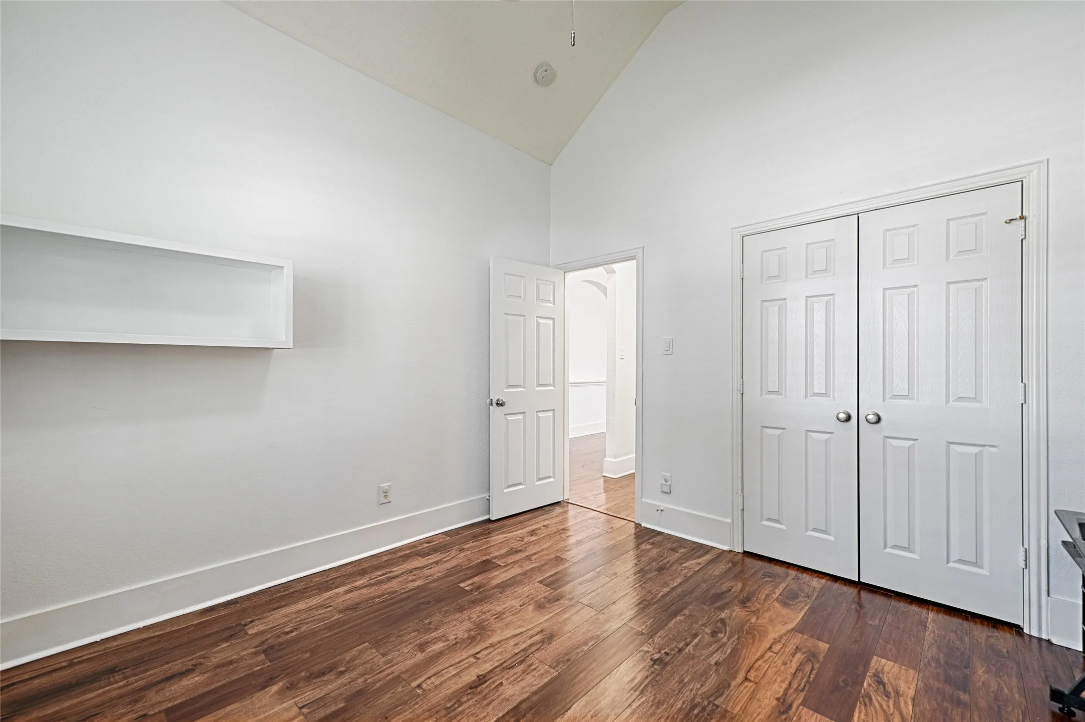 Bedroom 2, front alcove