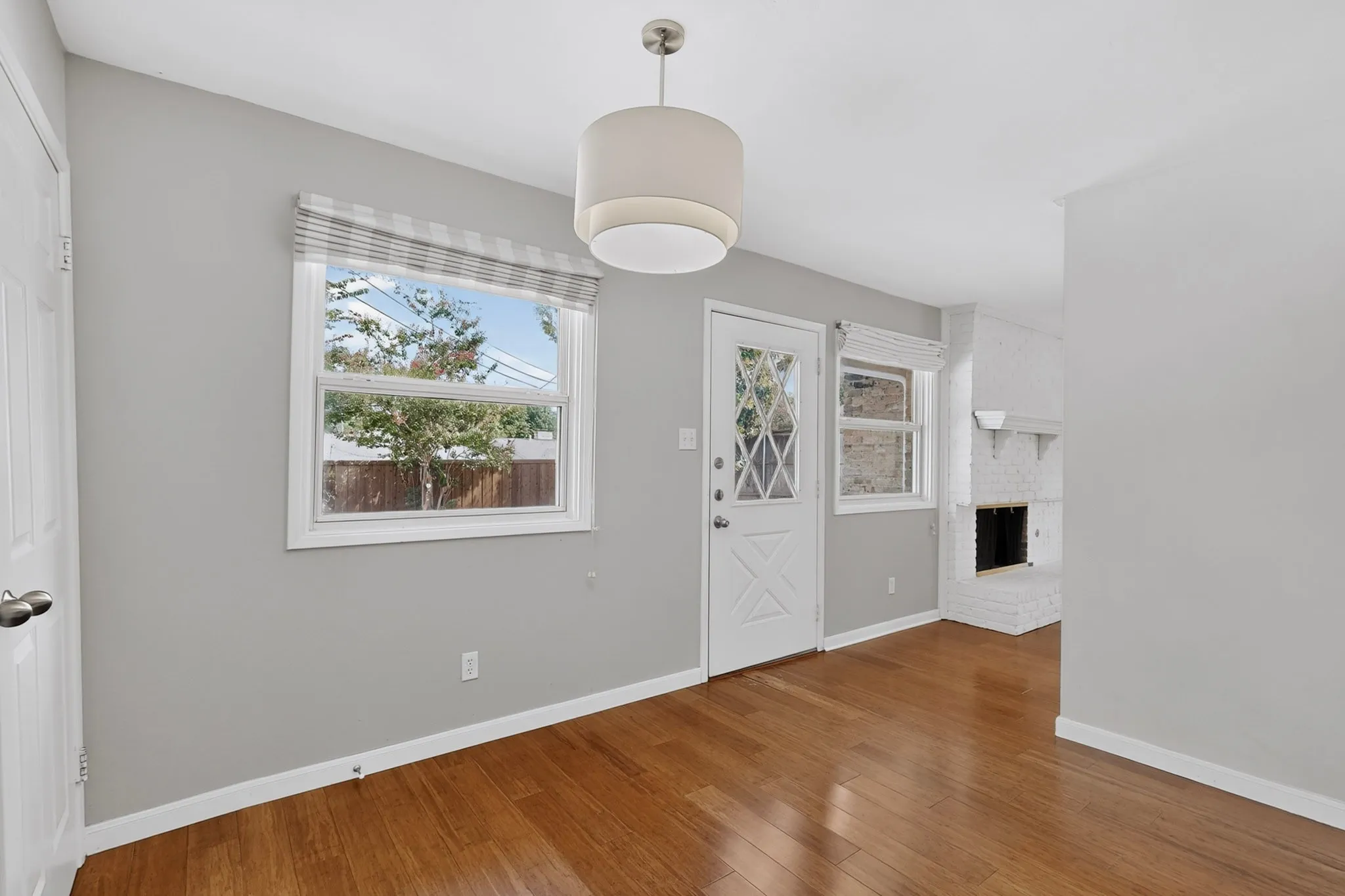Single Family Residence For Rent in Dallas County , 3723 Truesdell Place, Dallas, Texas 75244, 4 Bedroom, 2 Bathroom, 2 Garage spaces, 2,265 Sqft, built in 1965, mls#21350883, Real Estate Agent in Dallas, Homes For Rent in Dallas county, Homes For Rent in Dallas, Realtor in Dallas Texas, Real Estate Brokerage Independent Realty Texas, Luminita Cordes Realtor