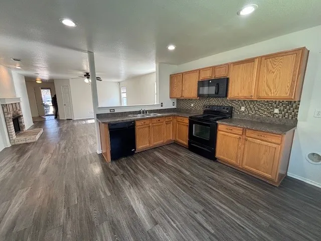 Single Family Residence For Rent in Tarrant County , 12713 Lost Prairie Drive, Fort Worth, Texas 76244, 3 Bedroom, 2 Bathroom, 2 Garage spaces, 1,679 Sqft, built in 2008, mls#21351931, Real Estate Agent in Fort Worth, Homes For Rent in Tarrant county, Homes For Rent in Fort Worth, Realtor in Fort Worth Texas, Real Estate Brokerage Independent Realty Texas, Luminita Cordes Realtor