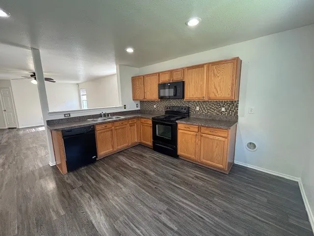 Single Family Residence For Rent in Tarrant County , 12713 Lost Prairie Drive, Fort Worth, Texas 76244, 3 Bedroom, 2 Bathroom, 2 Garage spaces, 1,679 Sqft, built in 2008, mls#21351931, Real Estate Agent in Fort Worth, Homes For Rent in Tarrant county, Homes For Rent in Fort Worth, Realtor in Fort Worth Texas, Real Estate Brokerage Independent Realty Texas, Luminita Cordes Realtor