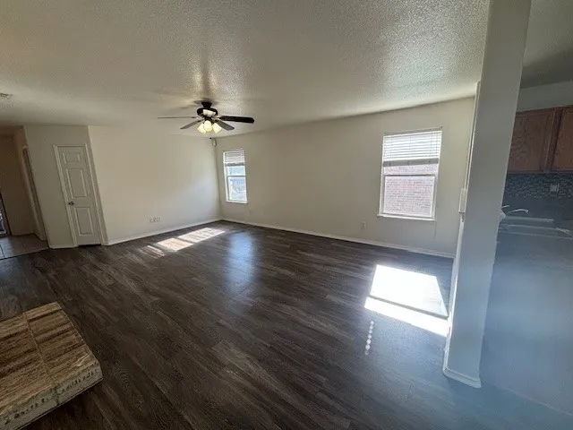 Single Family Residence For Rent in Tarrant County , 12713 Lost Prairie Drive, Fort Worth, Texas 76244, 3 Bedroom, 2 Bathroom, 2 Garage spaces, 1,679 Sqft, built in 2008, mls#21351931, Real Estate Agent in Fort Worth, Homes For Rent in Tarrant county, Homes For Rent in Fort Worth, Realtor in Fort Worth Texas, Real Estate Brokerage Independent Realty Texas, Luminita Cordes Realtor