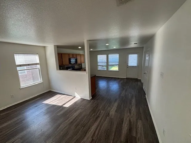 Single Family Residence For Rent in Tarrant County , 12713 Lost Prairie Drive, Fort Worth, Texas 76244, 3 Bedroom, 2 Bathroom, 2 Garage spaces, 1,679 Sqft, built in 2008, mls#21351931, Real Estate Agent in Fort Worth, Homes For Rent in Tarrant county, Homes For Rent in Fort Worth, Realtor in Fort Worth Texas, Real Estate Brokerage Independent Realty Texas, Luminita Cordes Realtor