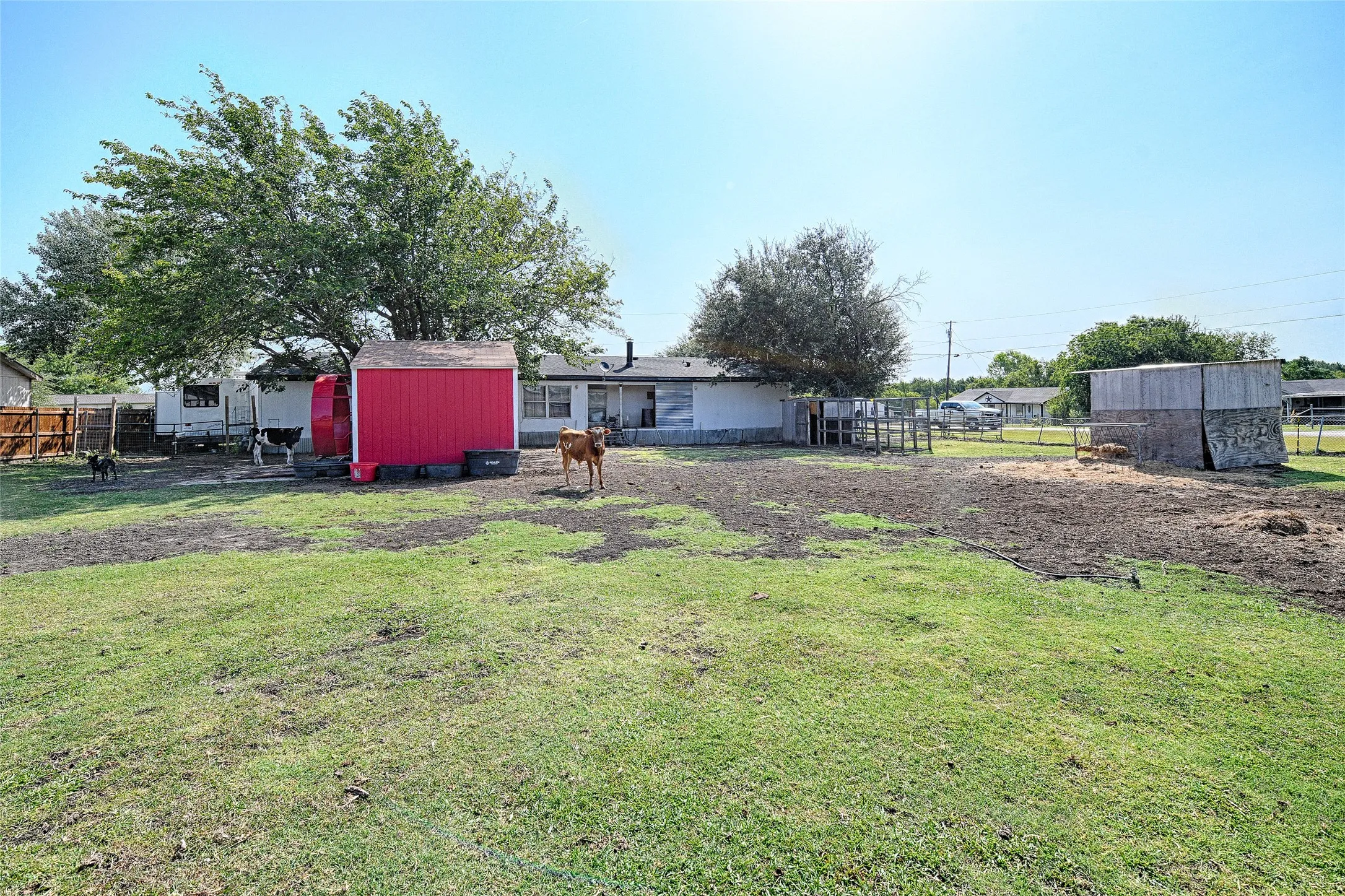 Mobile Home For Sale in Ellis County , 138 Tanners Farm Road, Ferris, Texas 75125, 4 Bedroom, 2 Bathroom, Garage spaces, 2,128 Sqft, built in 1999, mls#21351890, Real Estate Agent in Ferris, Homes For Sale in Ellis county, Homes For Sale in Ferris, Realtor in Ferris Texas, Real Estate Brokerage Independent Realty Texas, Luminita Cordes Realtor