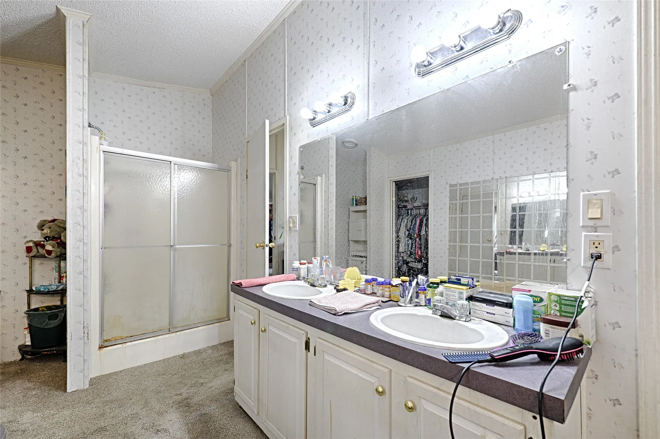 Mobile Home For Sale in Ellis County , 138 Tanners Farm Road, Ferris, Texas 75125, 4 Bedroom, 2 Bathroom, Garage spaces, 2,128 Sqft, built in 1999, mls#21351890, Real Estate Agent in Ferris, Homes For Sale in Ellis county, Homes For Sale in Ferris, Realtor in Ferris Texas, Real Estate Brokerage Independent Realty Texas, Luminita Cordes Realtor