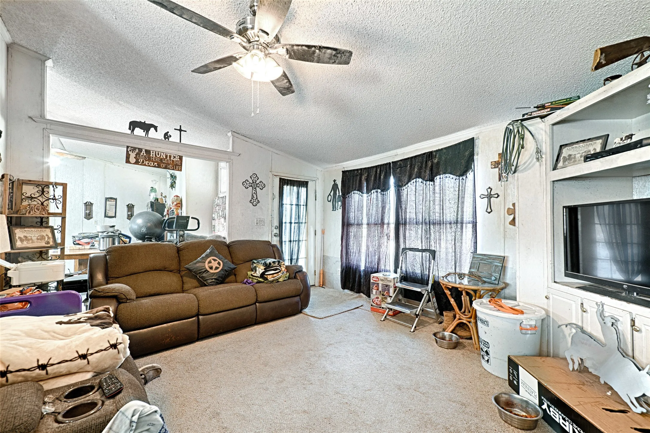 Mobile Home For Sale in Ellis County , 138 Tanners Farm Road, Ferris, Texas 75125, 4 Bedroom, 2 Bathroom, Garage spaces, 2,128 Sqft, built in 1999, mls#21351890, Real Estate Agent in Ferris, Homes For Sale in Ellis county, Homes For Sale in Ferris, Realtor in Ferris Texas, Real Estate Brokerage Independent Realty Texas, Luminita Cordes Realtor