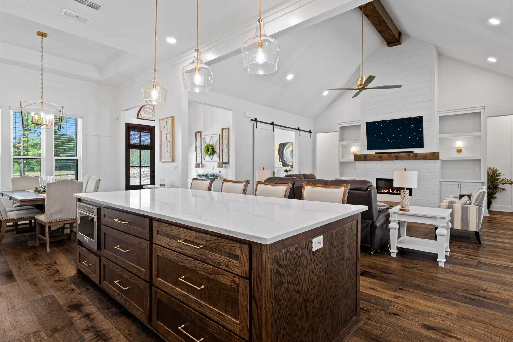Single Family Residence For Sale in Smith County , 23842 FM 1995, Lindale, Texas 75771, 4 Bedroom, 4 Bathroom, 2 Garage spaces, 2,463 Sqft, built in 2024, mls#21351942, Real Estate Agent in Lindale, Homes For Sale in Smith county, Homes For Sale in Lindale, Realtor in Lindale Texas, Real Estate Brokerage Independent Realty Texas, Luminita Cordes Realtor