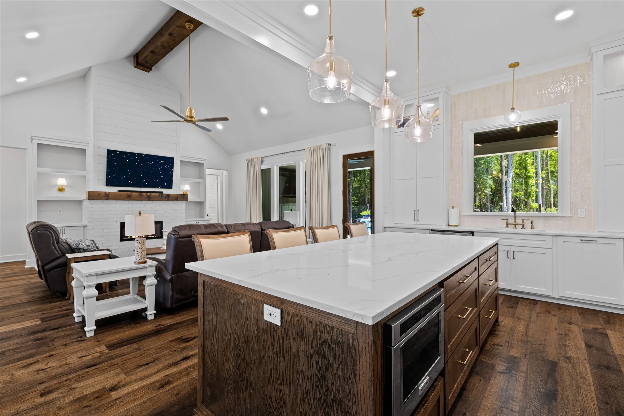 Single Family Residence For Sale in Smith County , 23842 FM 1995, Lindale, Texas 75771, 4 Bedroom, 4 Bathroom, 2 Garage spaces, 2,463 Sqft, built in 2024, mls#21351942, Real Estate Agent in Lindale, Homes For Sale in Smith county, Homes For Sale in Lindale, Realtor in Lindale Texas, Real Estate Brokerage Independent Realty Texas, Luminita Cordes Realtor