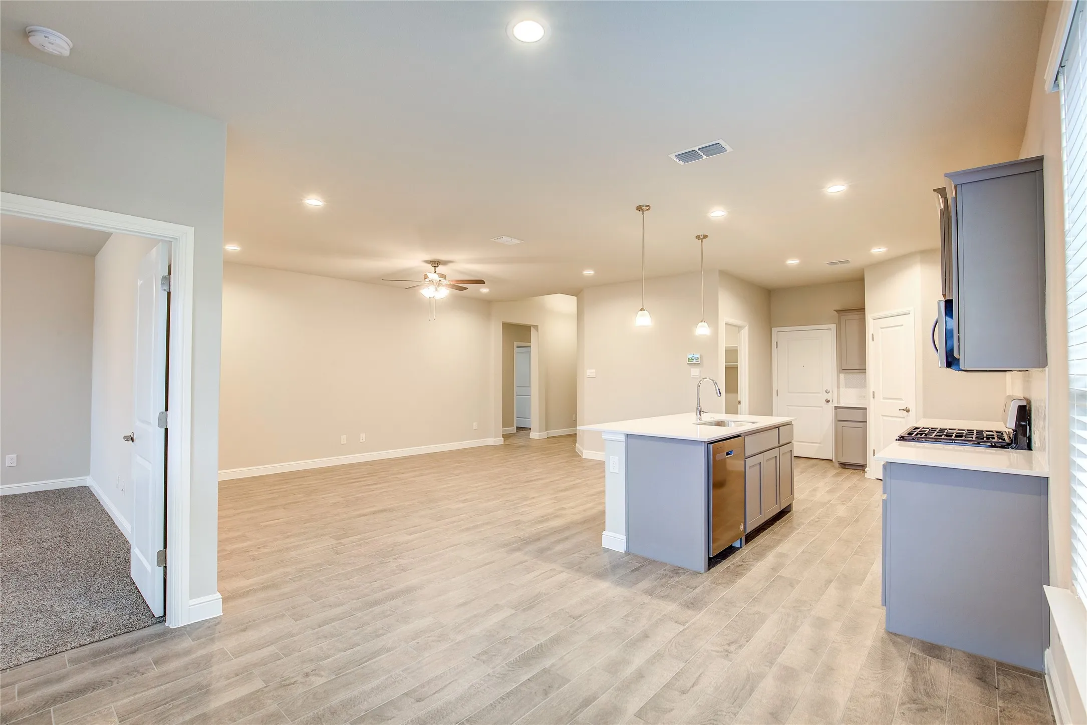 Single Family Residence For Sale in Wise County , 14533 Caelum Drive, Haslet, Texas 76052, 4 Bedroom, 2 Bathroom, 2 Garage spaces, 1,814 Sqft, built in 2023, mls#21351876, Real Estate Agent in Haslet, Homes For Sale in Wise county, Homes For Sale in Haslet, Realtor in Haslet Texas, Real Estate Brokerage Independent Realty Texas, Luminita Cordes Realtor