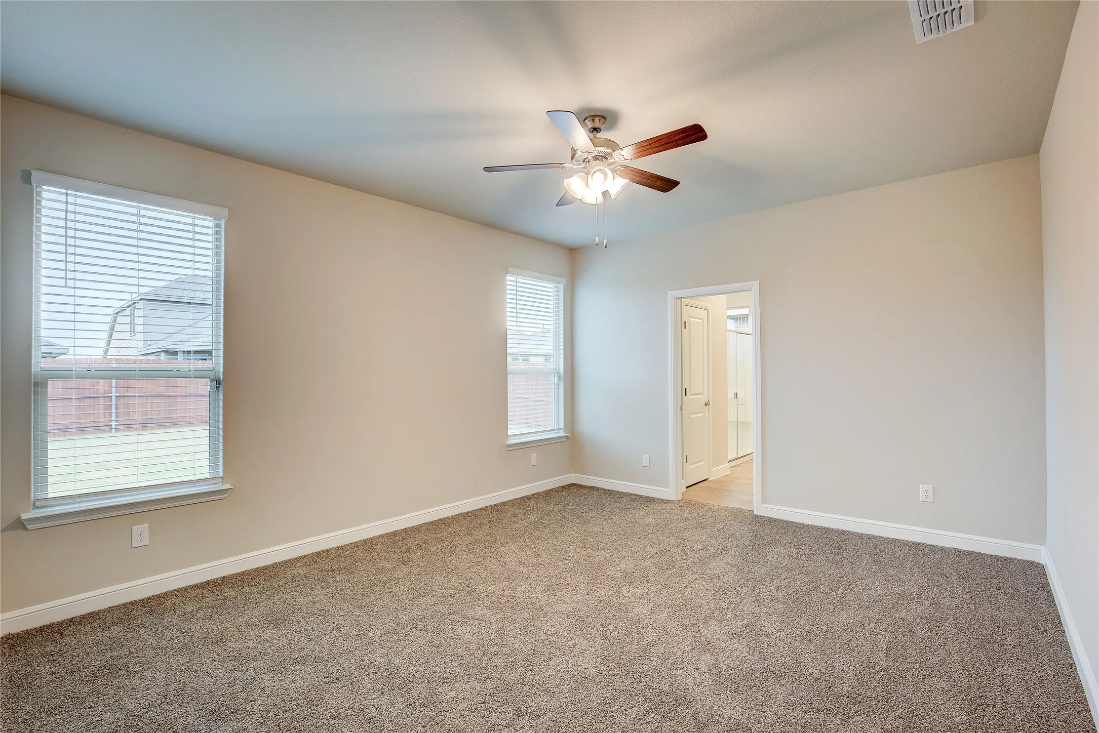 Single Family Residence For Sale in Wise County , 14533 Caelum Drive, Haslet, Texas 76052, 4 Bedroom, 2 Bathroom, 2 Garage spaces, 1,814 Sqft, built in 2023, mls#21351876, Real Estate Agent in Haslet, Homes For Sale in Wise county, Homes For Sale in Haslet, Realtor in Haslet Texas, Real Estate Brokerage Independent Realty Texas, Luminita Cordes Realtor