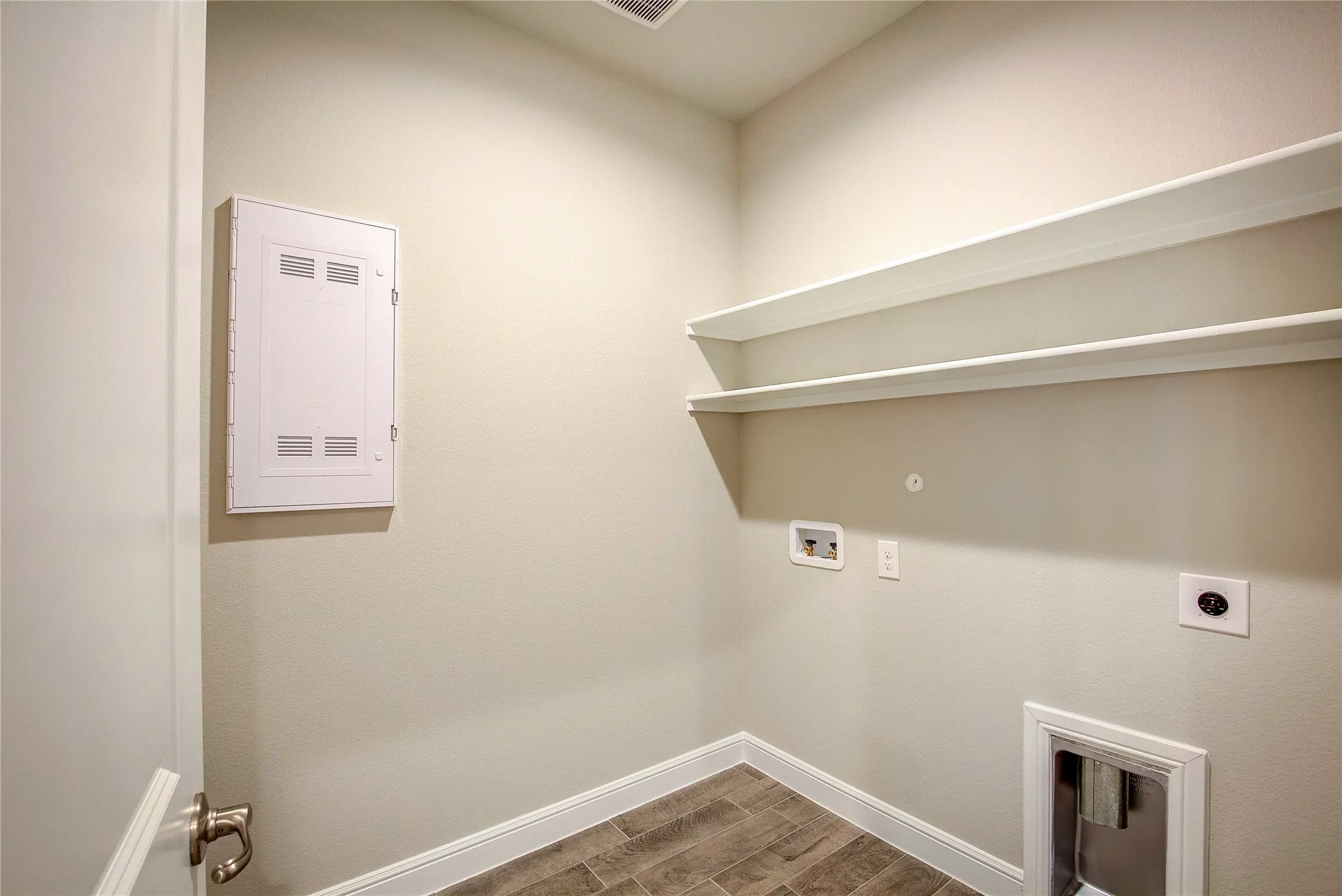 Single Family Residence For Sale in Wise County , 14533 Caelum Drive, Haslet, Texas 76052, 4 Bedroom, 2 Bathroom, 2 Garage spaces, 1,814 Sqft, built in 2023, mls#21351876, Real Estate Agent in Haslet, Homes For Sale in Wise county, Homes For Sale in Haslet, Realtor in Haslet Texas, Real Estate Brokerage Independent Realty Texas, Luminita Cordes Realtor