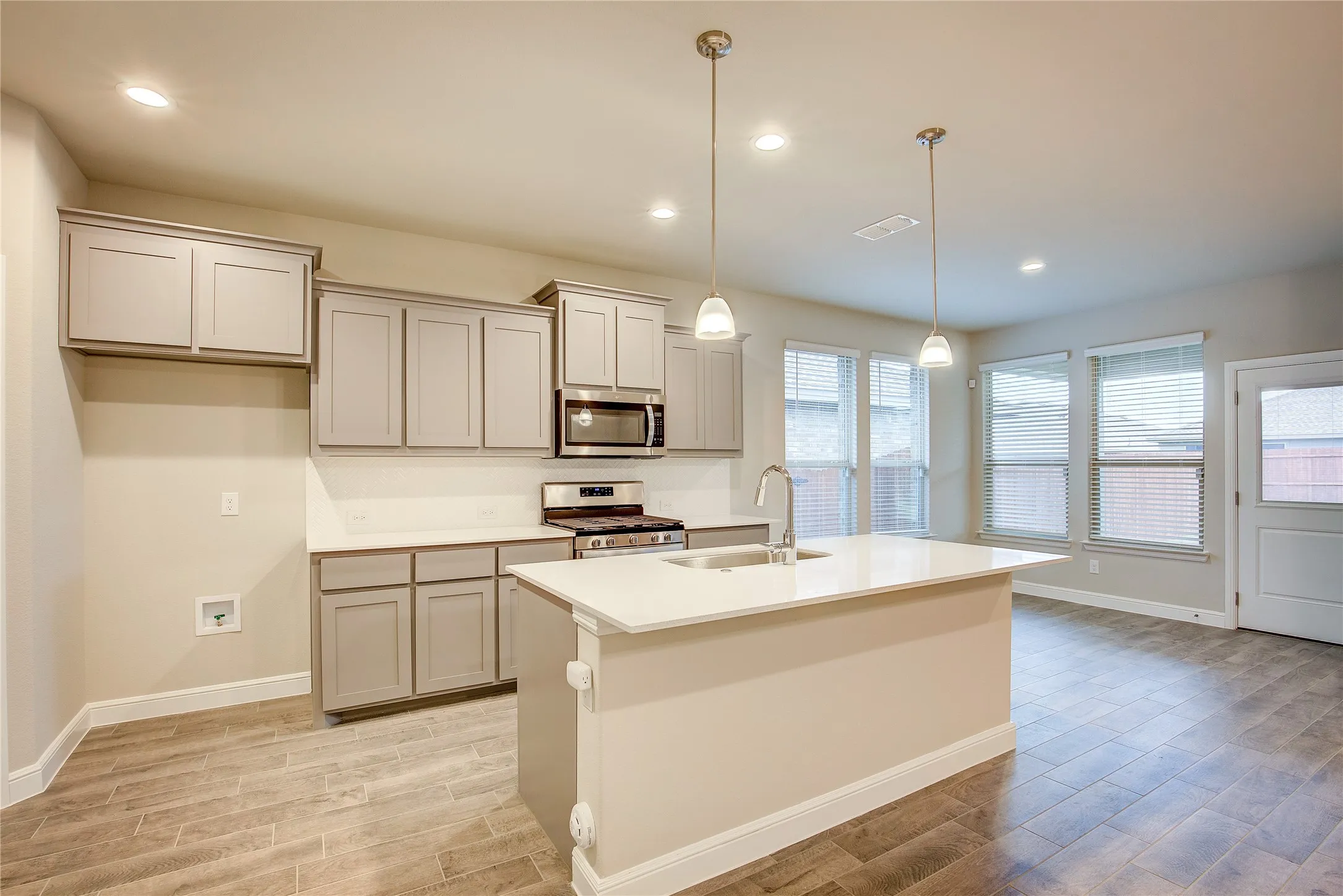Single Family Residence For Sale in Wise County , 14533 Caelum Drive, Haslet, Texas 76052, 4 Bedroom, 2 Bathroom, 2 Garage spaces, 1,814 Sqft, built in 2023, mls#21351876, Real Estate Agent in Haslet, Homes For Sale in Wise county, Homes For Sale in Haslet, Realtor in Haslet Texas, Real Estate Brokerage Independent Realty Texas, Luminita Cordes Realtor