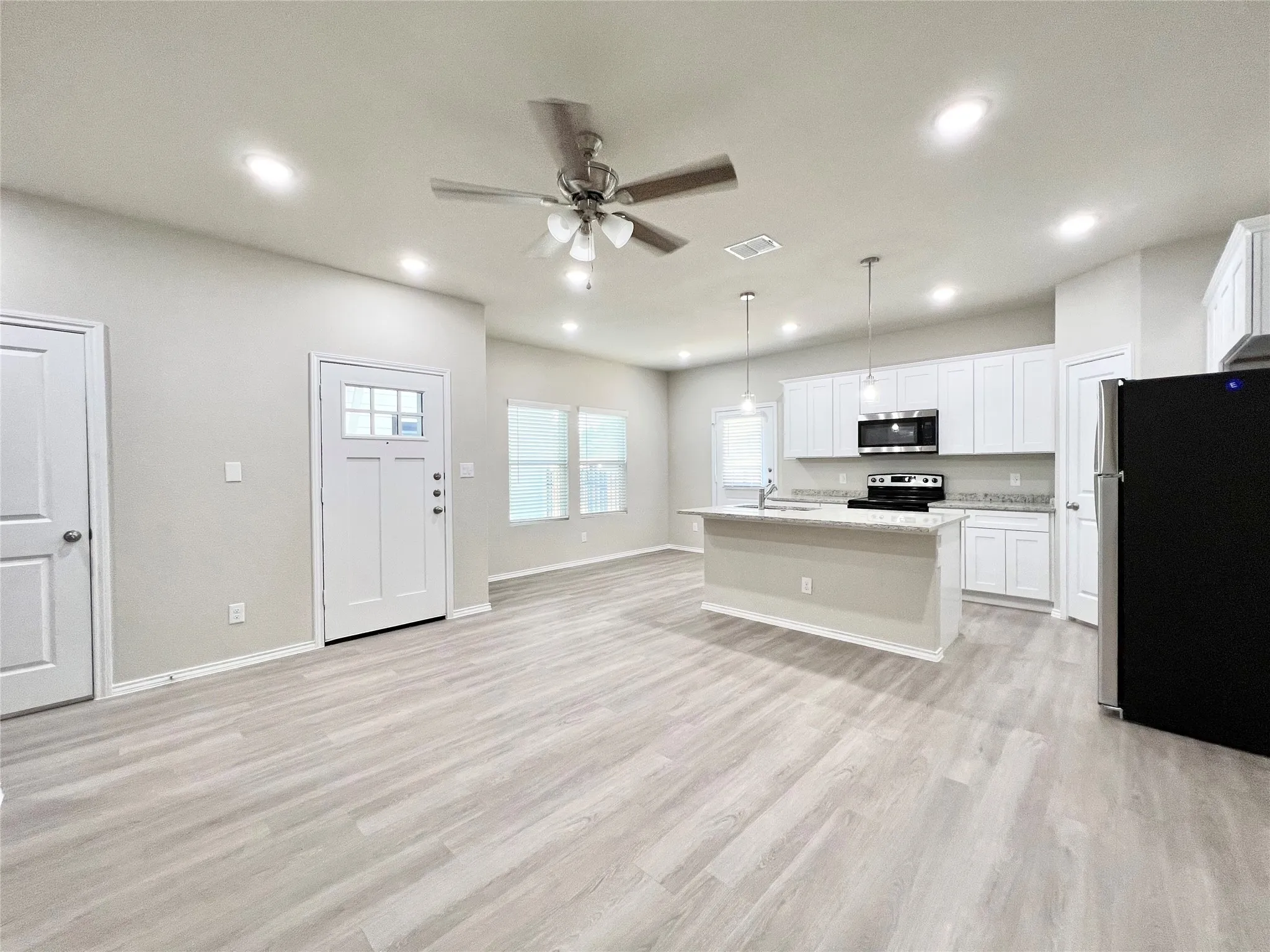 Duplex For Rent in Johnson County , 3501 E Renfro Street 103, Burleson, Texas 76028, 3 Bedroom, 3 Bathroom, 2 Garage spaces, 1,379 Sqft, built in 2025, mls#21351936, Real Estate Agent in Burleson, Homes For Rent in Johnson county, Homes For Rent in Burleson, Realtor in Burleson Texas, Real Estate Brokerage Independent Realty Texas, Luminita Cordes Realtor