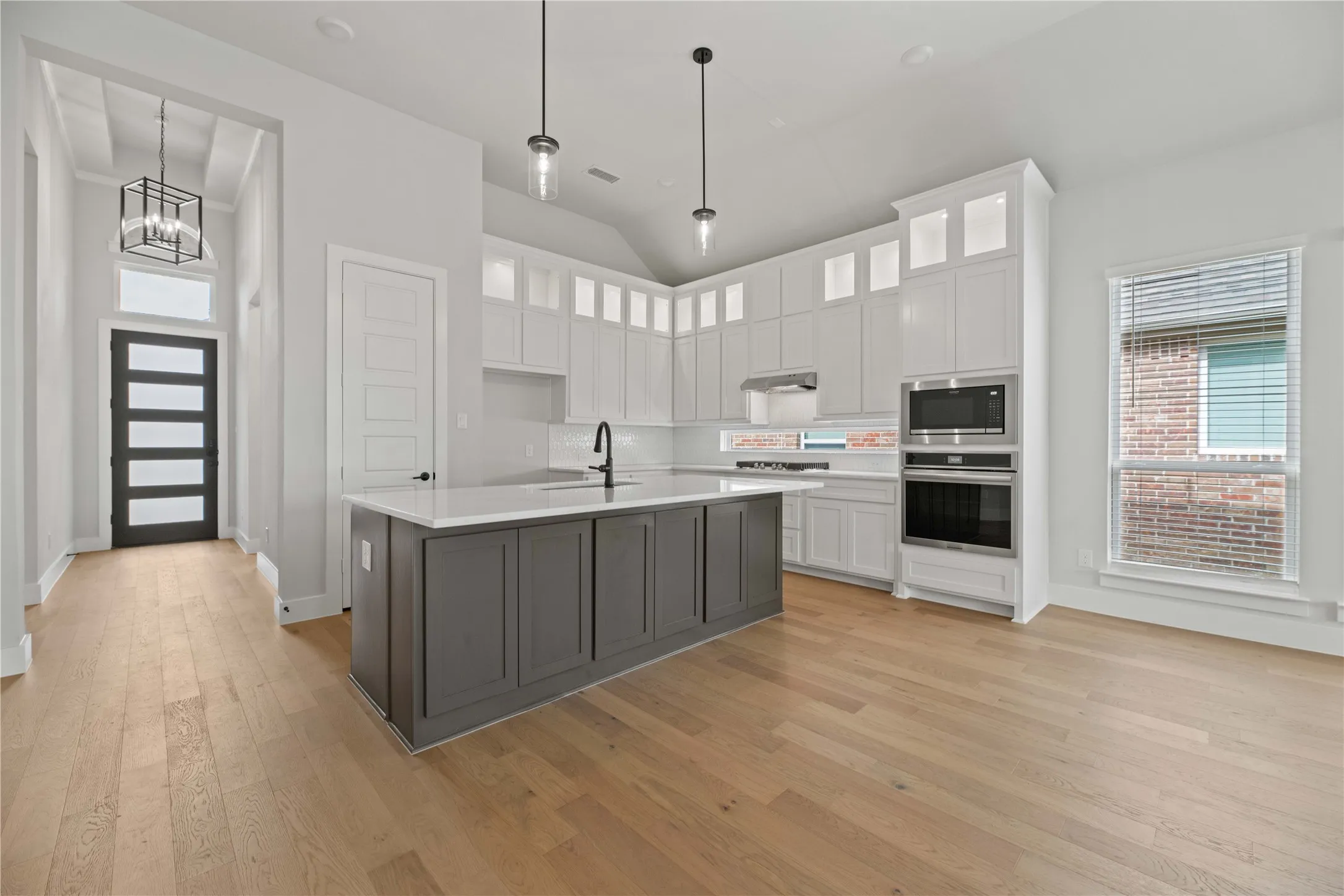 Single Family Residence For Rent in Denton County , 6253 White Creek Drive, Celina, Texas 75009, 4 Bedroom, 3 Bathroom, 2 Garage spaces, 2,145 Sqft, built in 2023, Price $2,950, mls#21351950, Real Estate Agent in Celina, Homes For Rent in Denton county, Homes For Rent in Celina, Realtor in Celina Texas, Real Estate Brokerage Independent Realty Texas, Luminita Cordes Realtor
