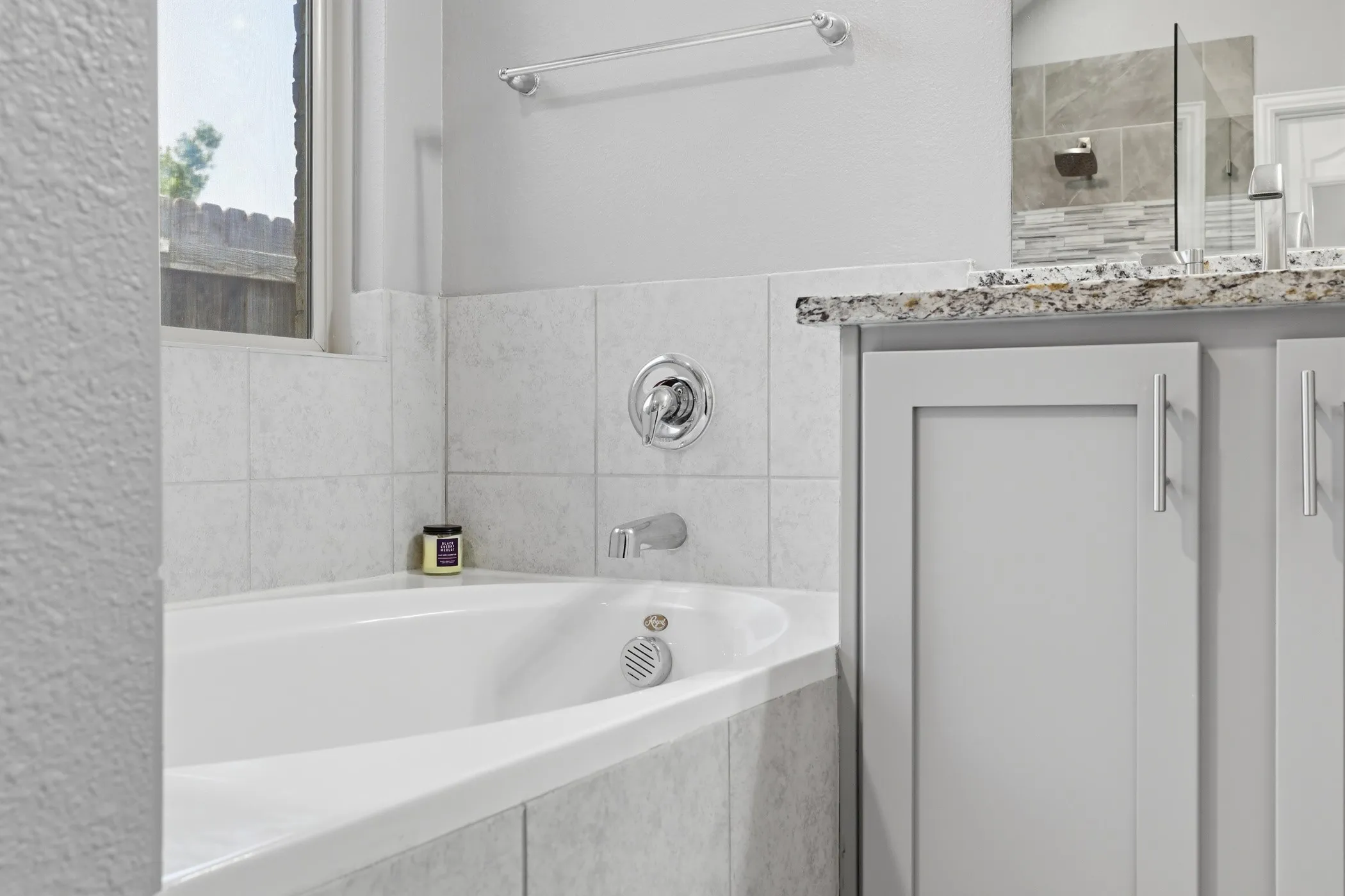 Soaking tub in primary bathroom