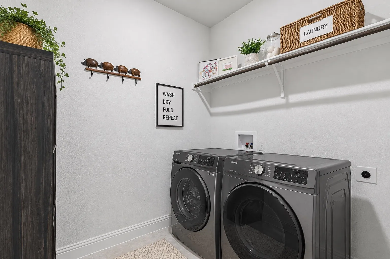 Single Family Residence For Sale in Denton County , 2609 Woodhill Way, Northlake, Texas 76247, 4 Bedroom, 3 Bathroom, 2 Garage spaces, 2,809 Sqft, built in 2019, mls#21350317, Real Estate Agent in Northlake, Homes For Sale in Denton county, Homes For Sale in Northlake, Realtor in Northlake Texas, Real Estate Brokerage Independent Realty Texas, Luminita Cordes Realtor