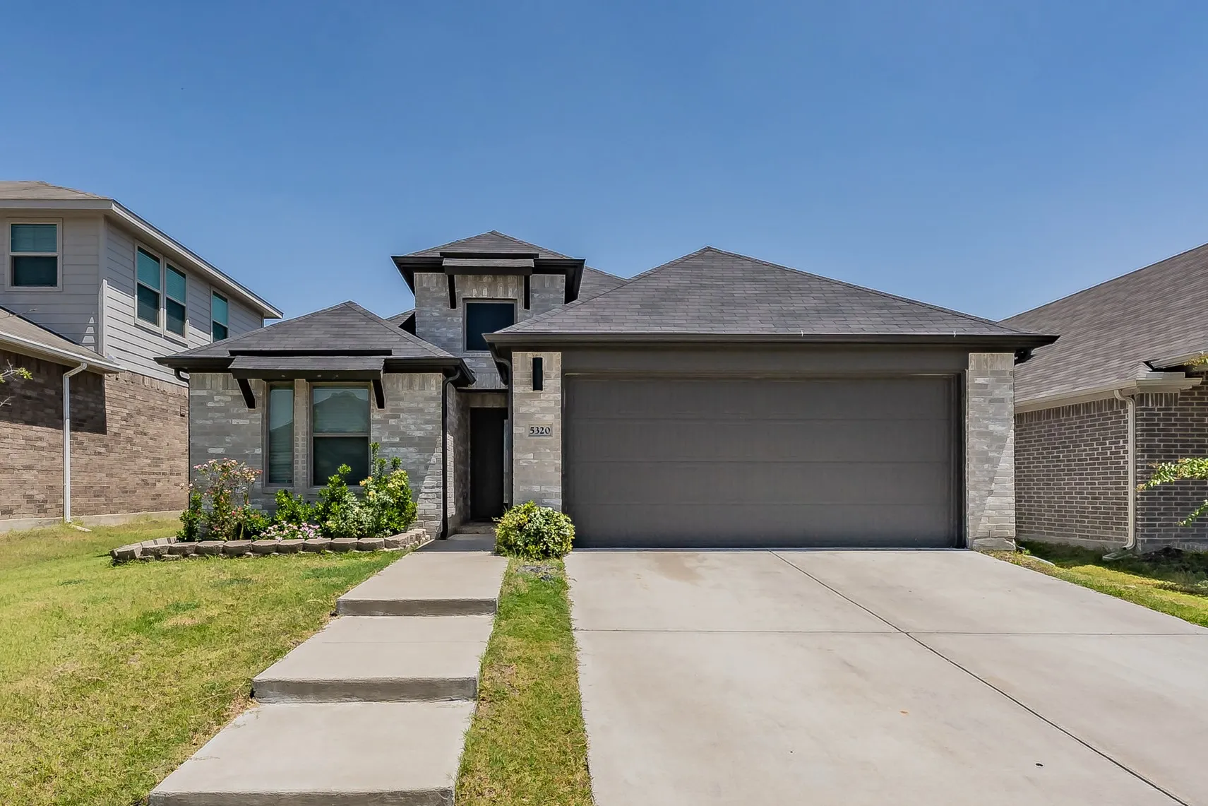 Single Family Residence For Sale in Rockwall County , 5320 Big Thicket Lane, Royse City, Texas 75189, 3 Bedroom, 2 Bathroom, 2 Garage spaces, 1,881 Sqft, built in 2022, mls#21351954, Real Estate Agent in Royse City, Homes For Sale in Rockwall county, Homes For Sale in Royse City, Realtor in Royse City Texas, Real Estate Brokerage Independent Realty Texas, Luminita Cordes Realtor