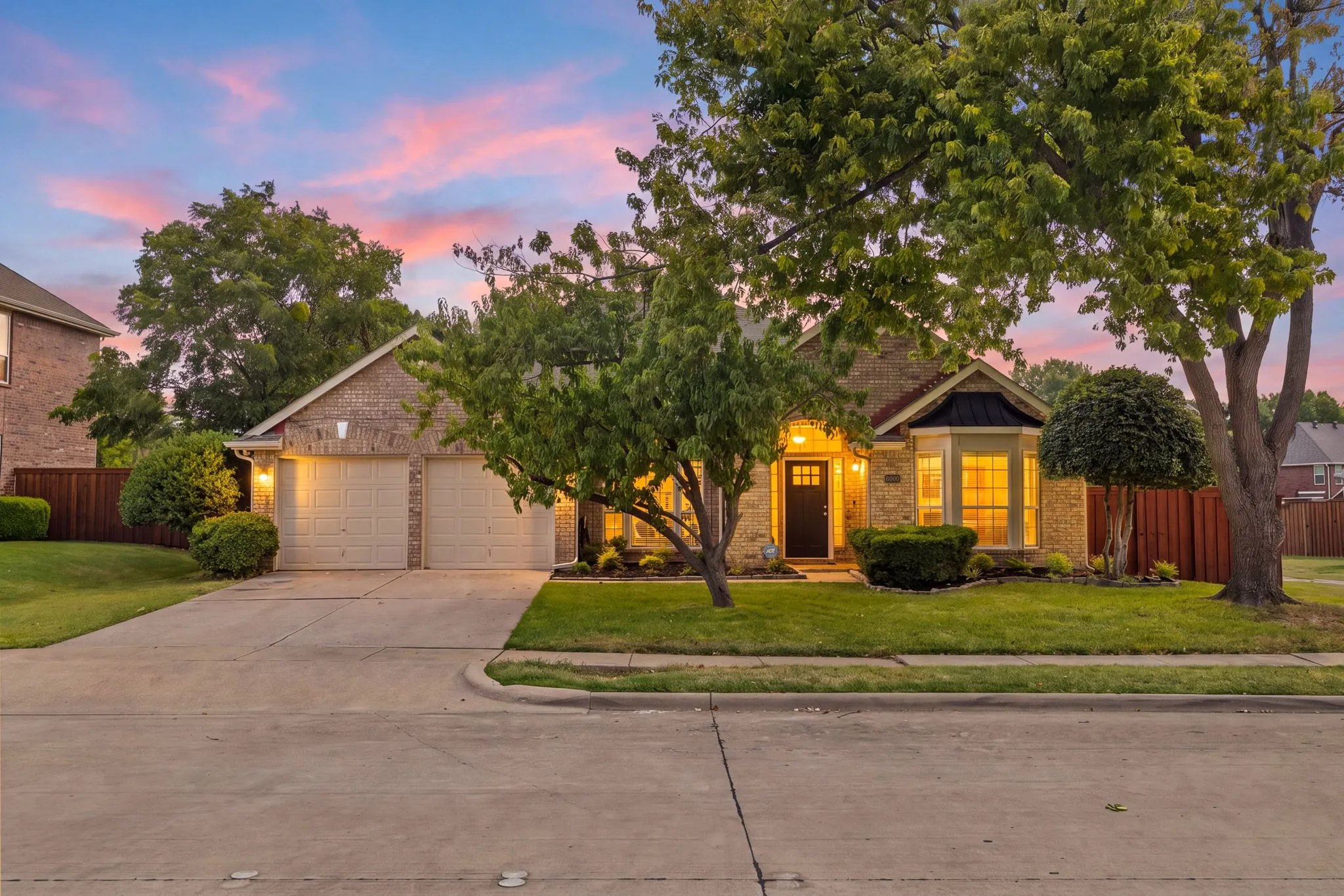 Single Family Residence For Sale in Collin County , 6000 Plantation Lane, Frisco, Texas 75035, 4 Bedroom, 2 Bathroom, 2 Garage spaces, 2,481 Sqft, built in 1995, mls#21348486, Real Estate Agent in Frisco, Homes For Sale in Collin county, Homes For Sale in Frisco, Realtor in Frisco Texas, Real Estate Brokerage Independent Realty Texas, Luminita Cordes Realtor