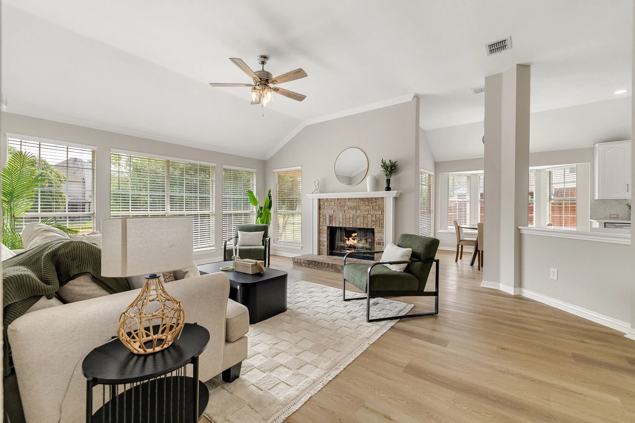 Single Family Residence For Sale in Collin County , 6000 Plantation Lane, Frisco, Texas 75035, 4 Bedroom, 2 Bathroom, 2 Garage spaces, 2,481 Sqft, built in 1995, mls#21348486, Real Estate Agent in Frisco, Homes For Sale in Collin county, Homes For Sale in Frisco, Realtor in Frisco Texas, Real Estate Brokerage Independent Realty Texas, Luminita Cordes Realtor