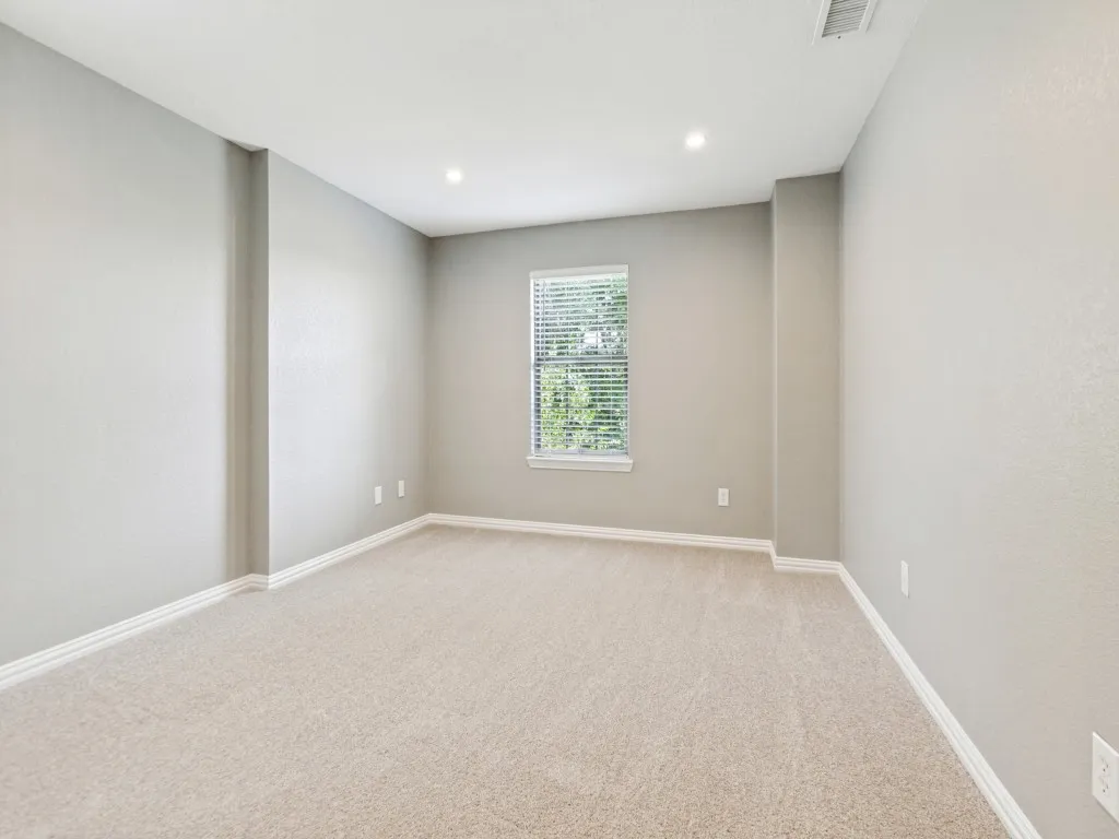 Single Family Residence For Sale in Collin County , 421 Shady Oaks Drive, Murphy, Texas 75094, 4 Bedroom, 4 Bathroom, 3 Garage spaces, 3,594 Sqft, built in 2002, mls#21274654, Real Estate Agent in Murphy, Homes For Sale in Collin county, Homes For Sale in Murphy, Realtor in Murphy Texas, Real Estate Brokerage Independent Realty Texas, Luminita Cordes Realtor