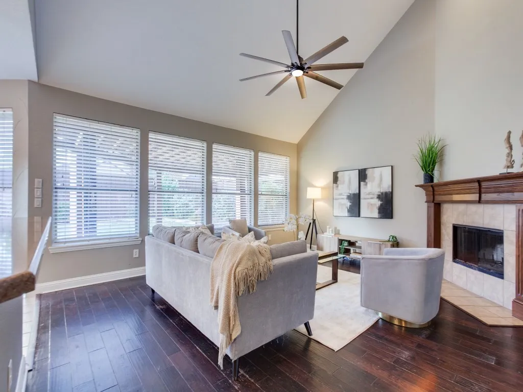 Single Family Residence For Sale in Collin County , 421 Shady Oaks Drive, Murphy, Texas 75094, 4 Bedroom, 4 Bathroom, 3 Garage spaces, 3,594 Sqft, built in 2002, mls#21274654, Real Estate Agent in Murphy, Homes For Sale in Collin county, Homes For Sale in Murphy, Realtor in Murphy Texas, Real Estate Brokerage Independent Realty Texas, Luminita Cordes Realtor