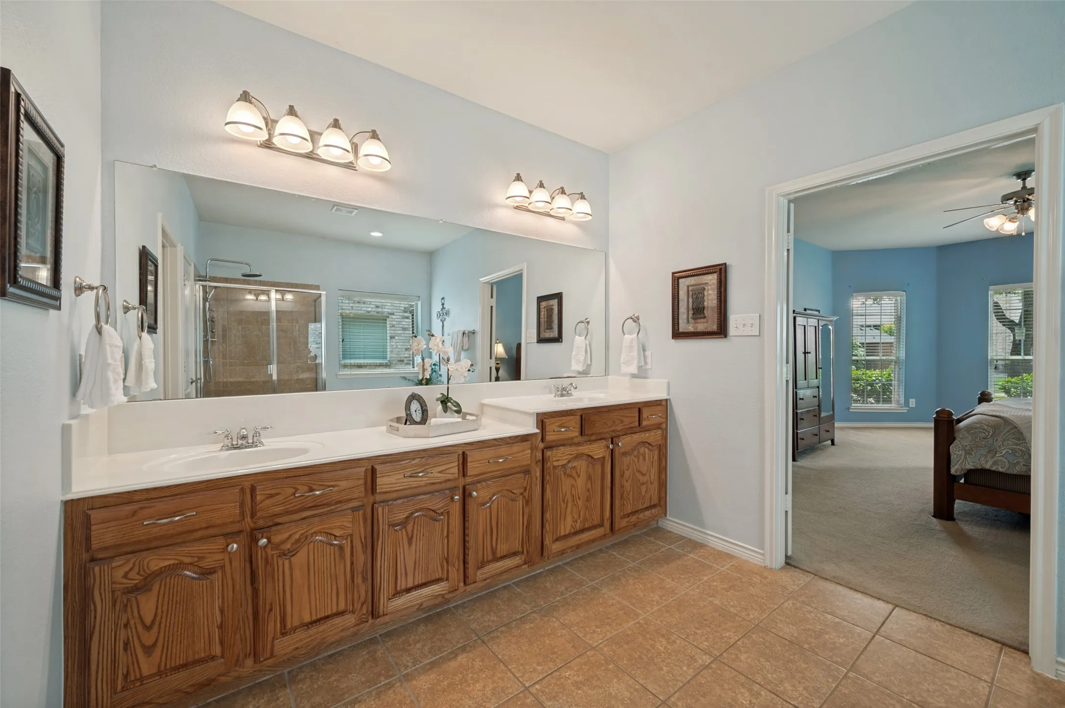 Spacious primary bath
